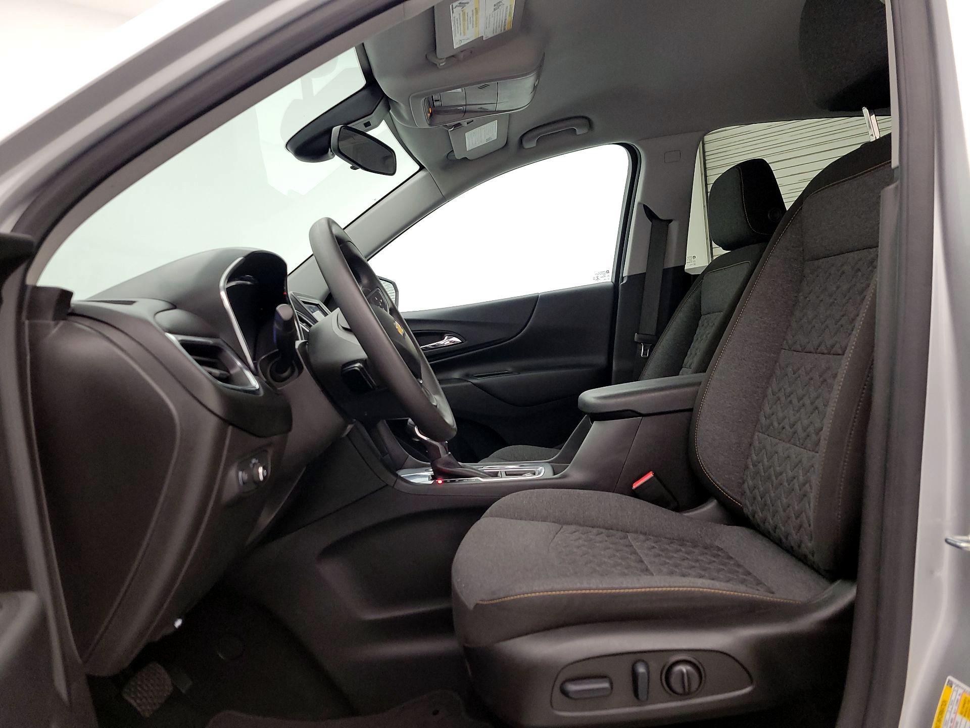 Thumbnail: 2022 Chevrolet Equinox - 11