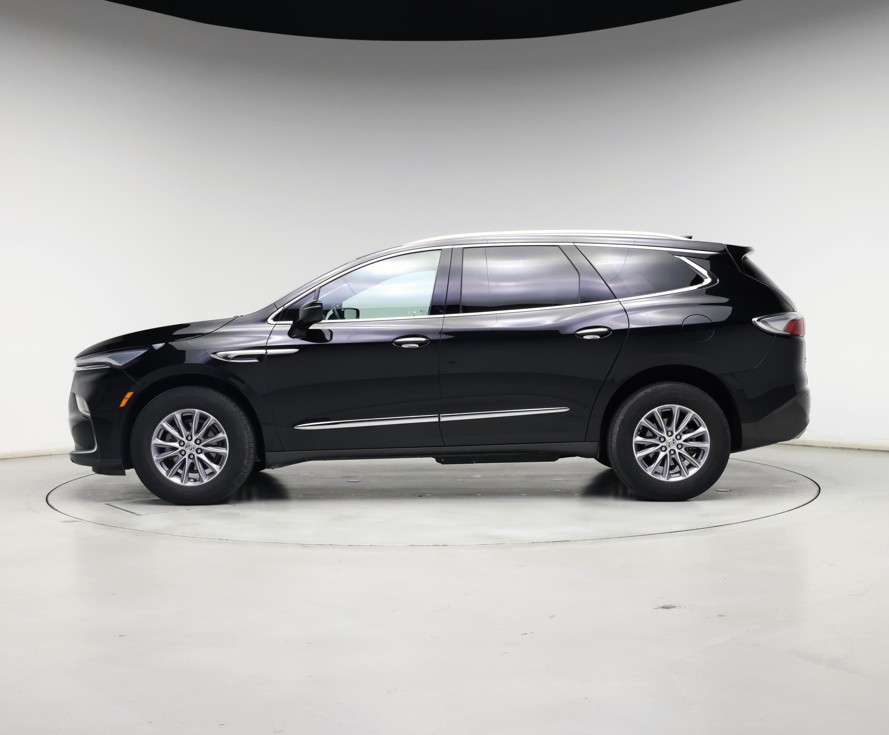 Thumbnail: 2023 Buick Enclave - 3