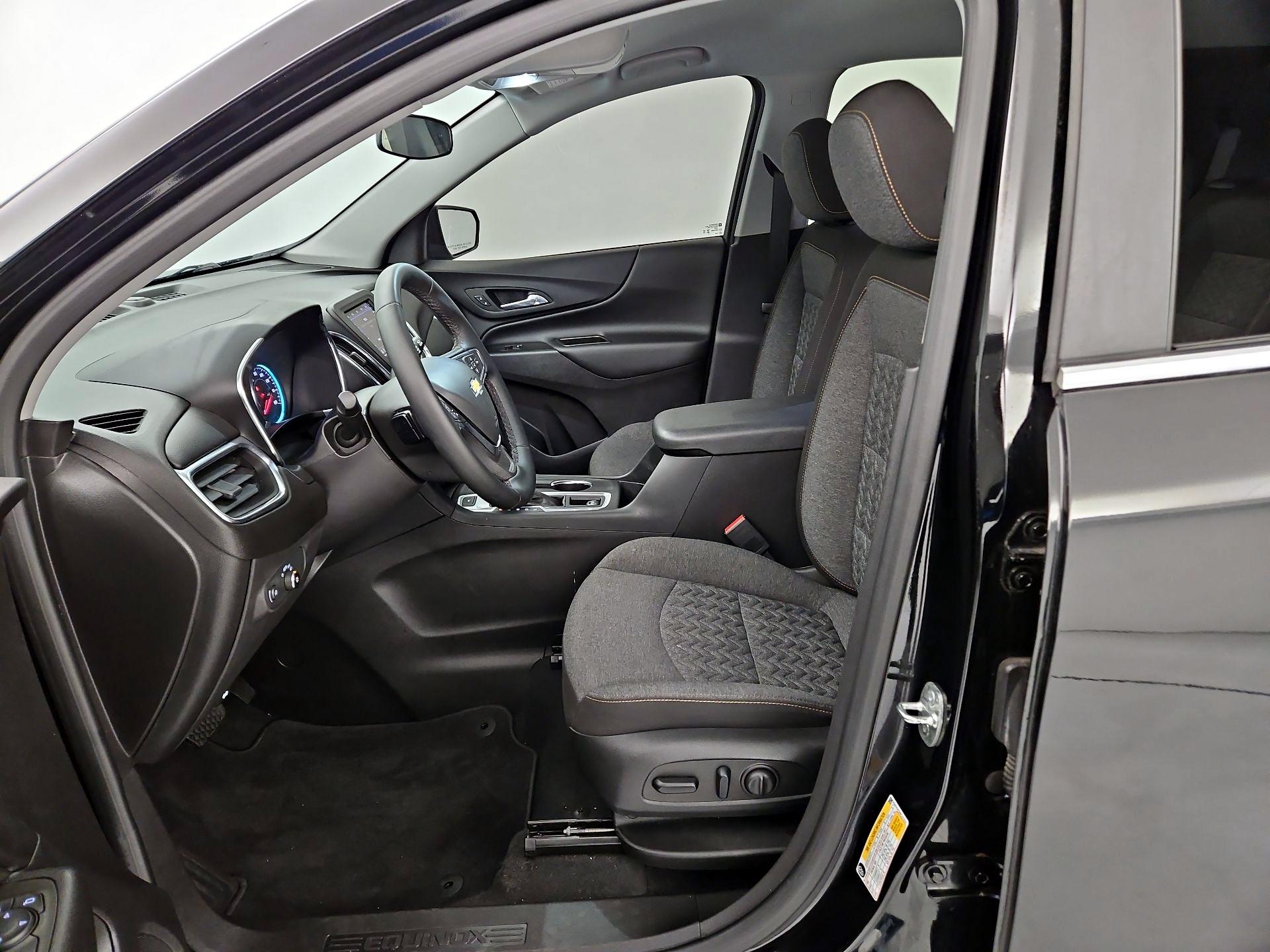 Thumbnail: 2023 Chevrolet Equinox - 11
