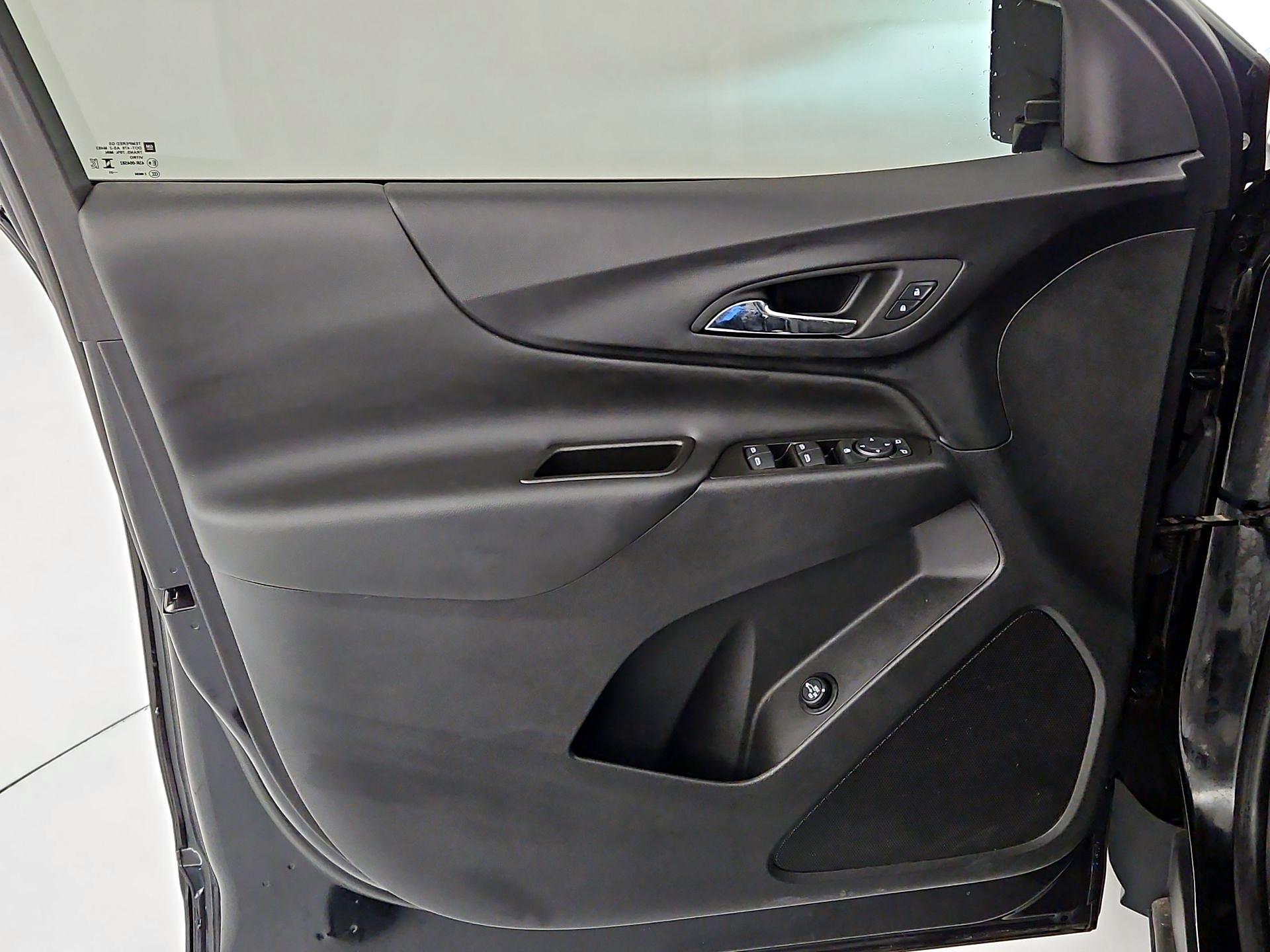 Thumbnail: 2023 Chevrolet Equinox - 12