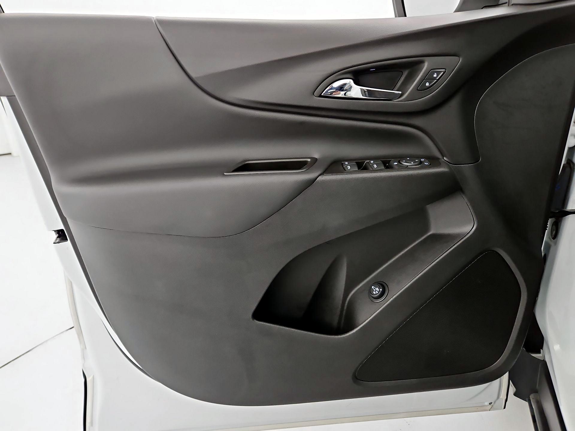 Thumbnail: 2024 Chevrolet Equinox - 12