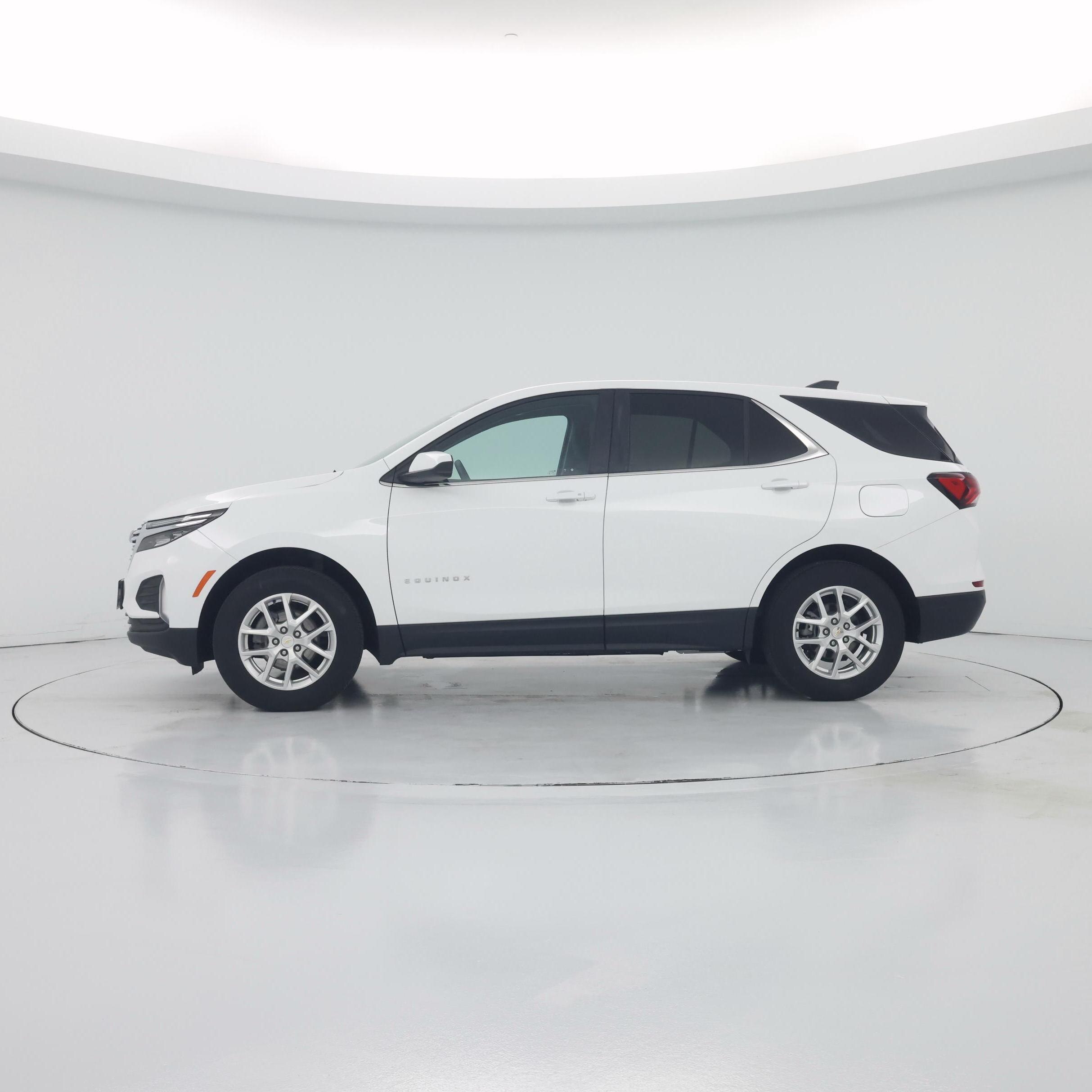 Thumbnail: 2024 Chevrolet Equinox - 3