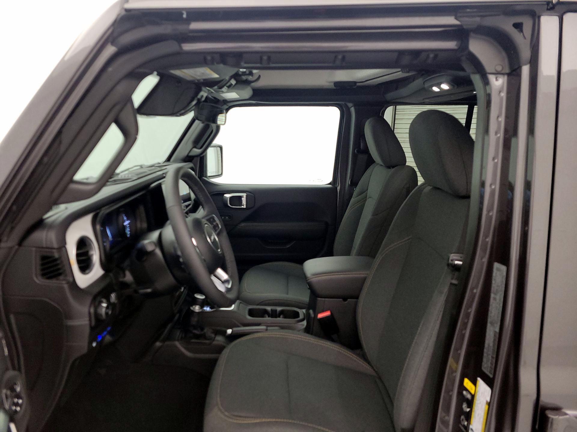 Thumbnail: 2025 Jeep Wrangler - 11