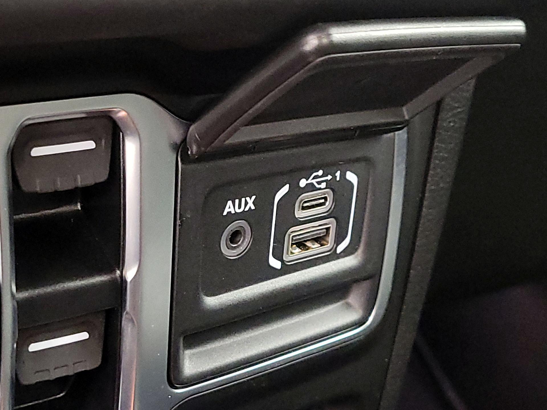 Thumbnail: 2025 Jeep Wrangler - 18