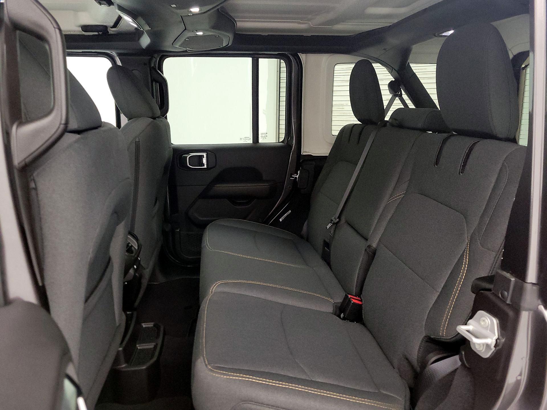 Thumbnail: 2025 Jeep Wrangler - 19