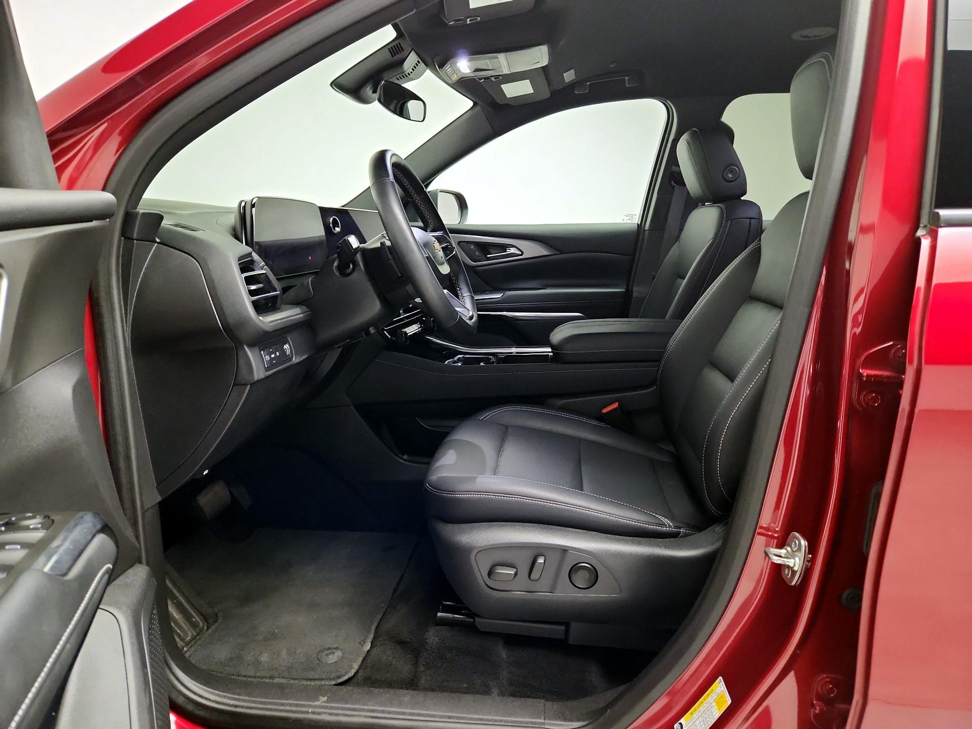 Thumbnail: 2025 Chevrolet Traverse - 11