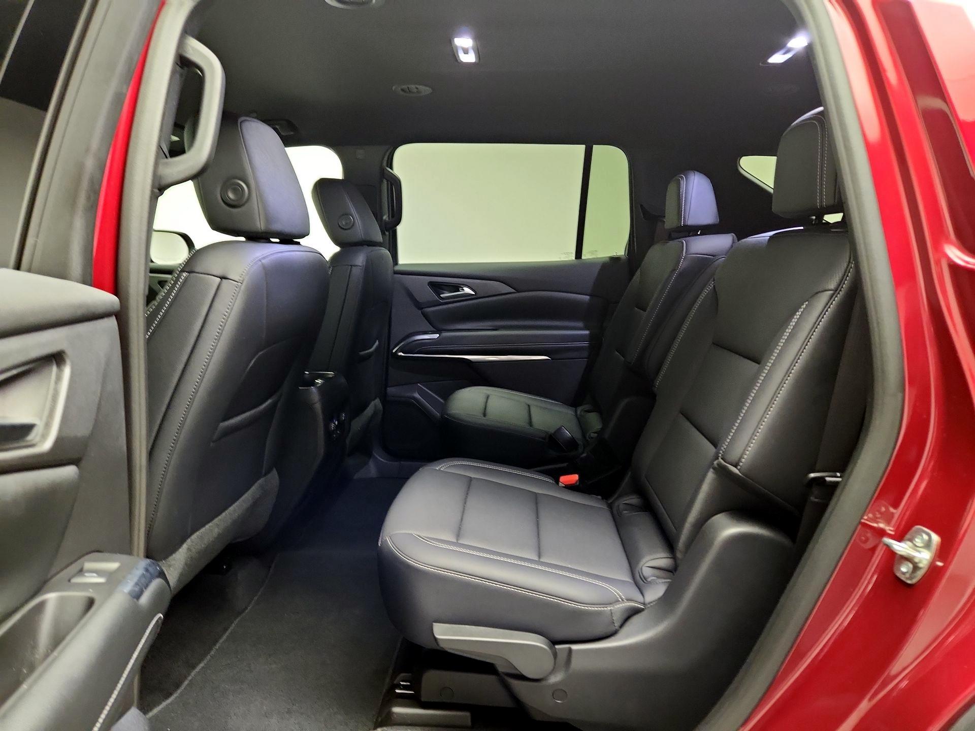 Thumbnail: 2025 Chevrolet Traverse - 19