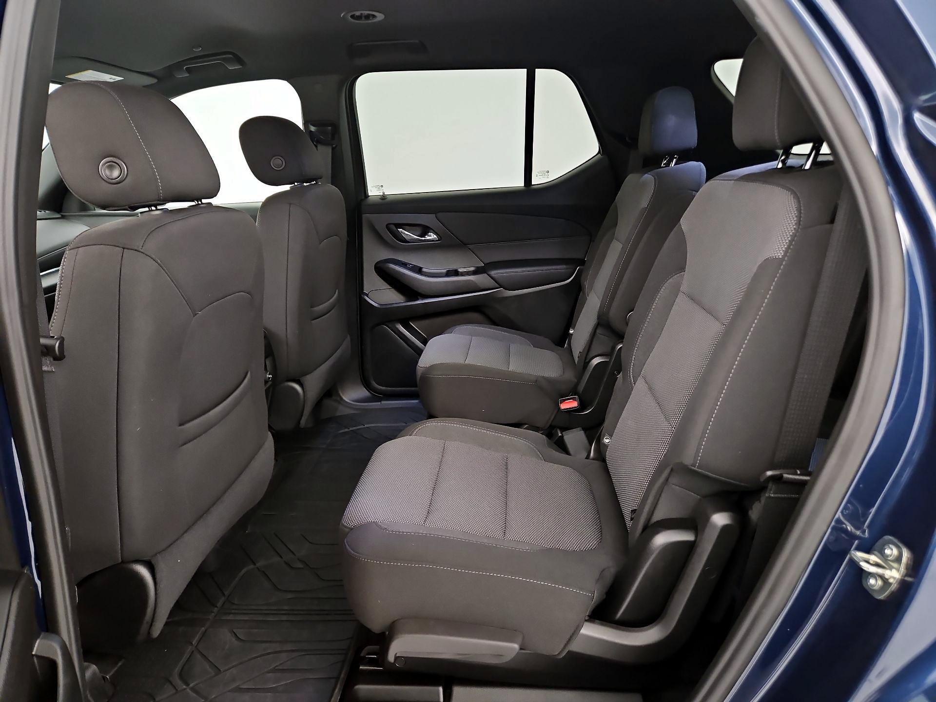 Thumbnail: 2023 Chevrolet Traverse - 19