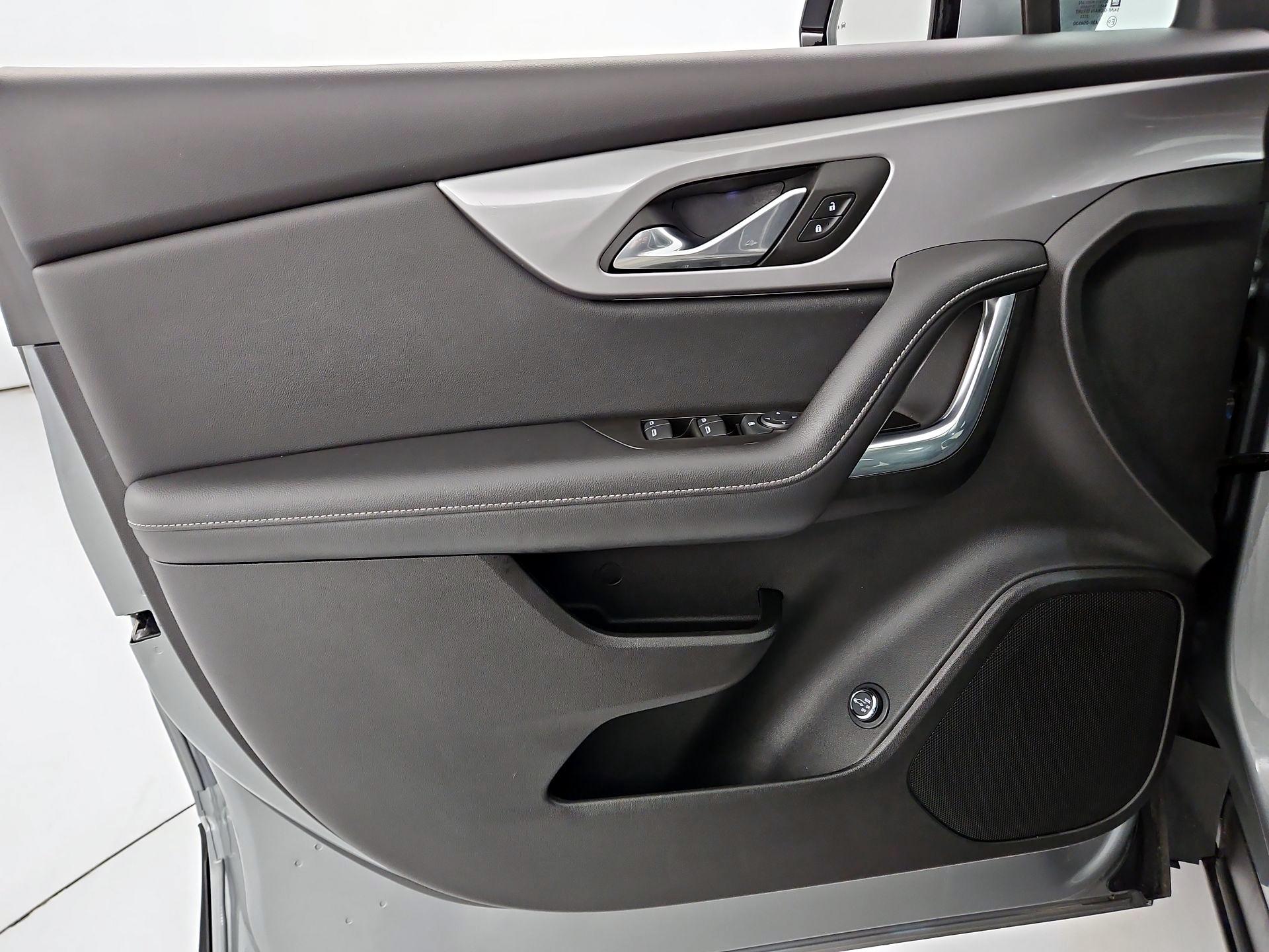 Thumbnail: 2024 Chevrolet Blazer - 12