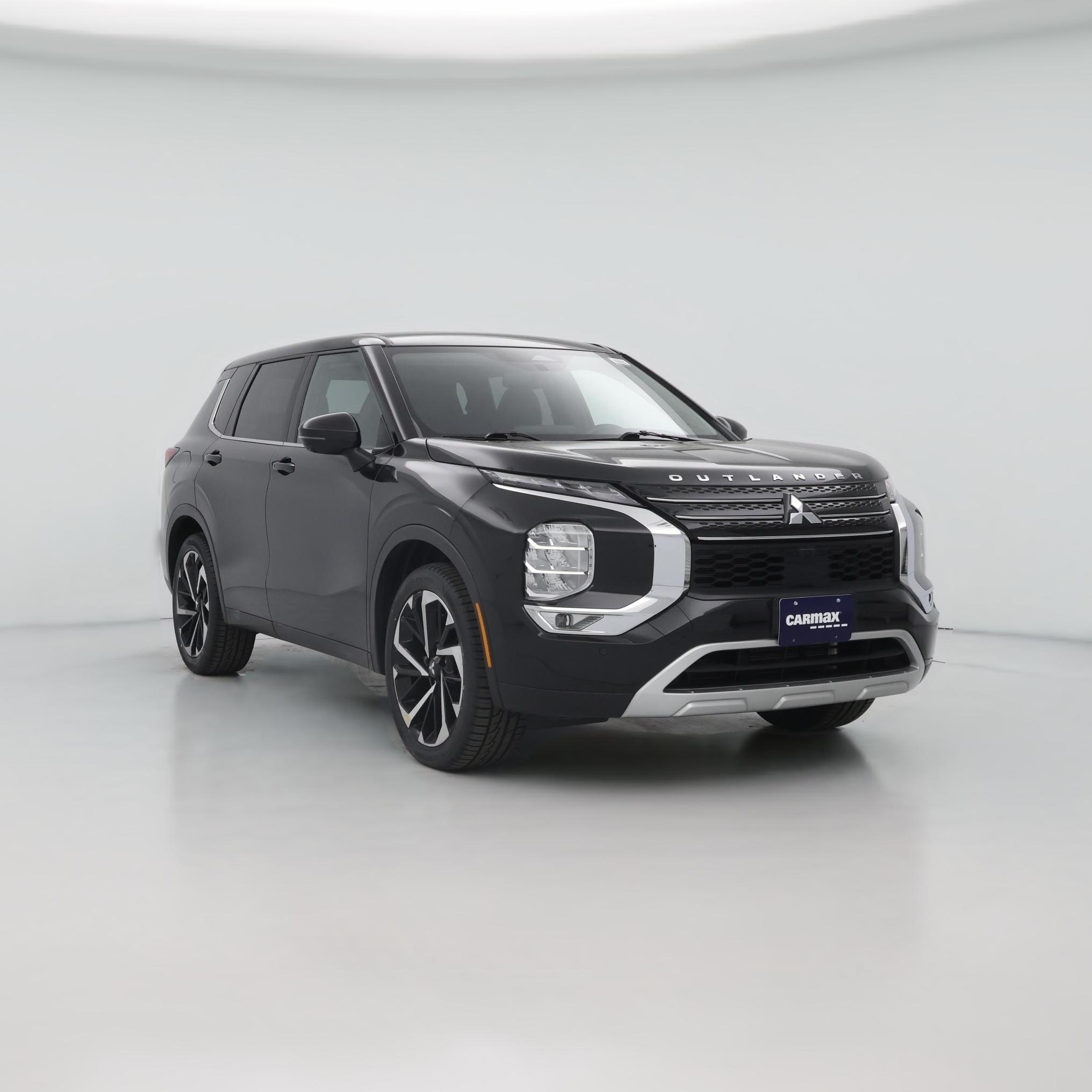 Thumbnail: 2024 Mitsubishi Outlander - 1