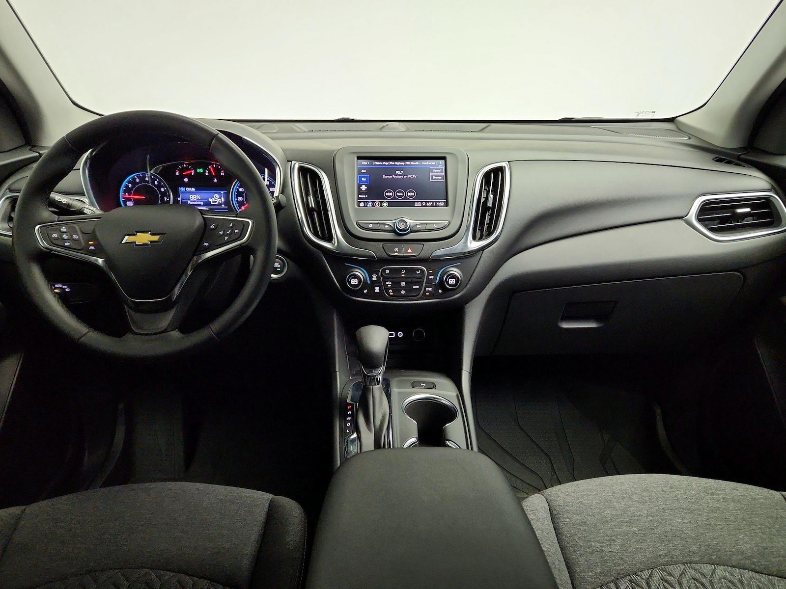 2024 Chevrolet Equinox LT - Photo 10