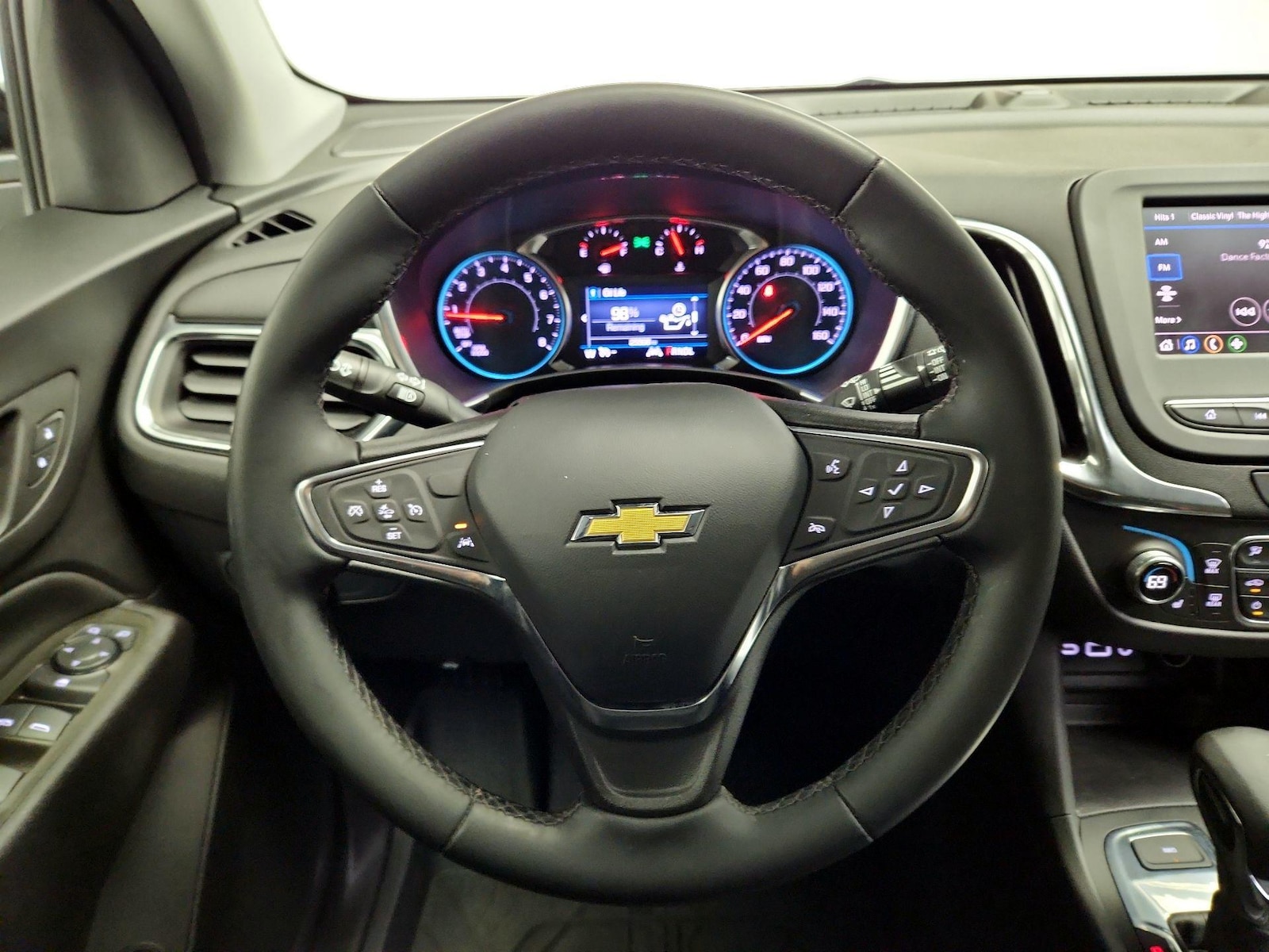 2024 Chevrolet Equinox LT - Photo 11