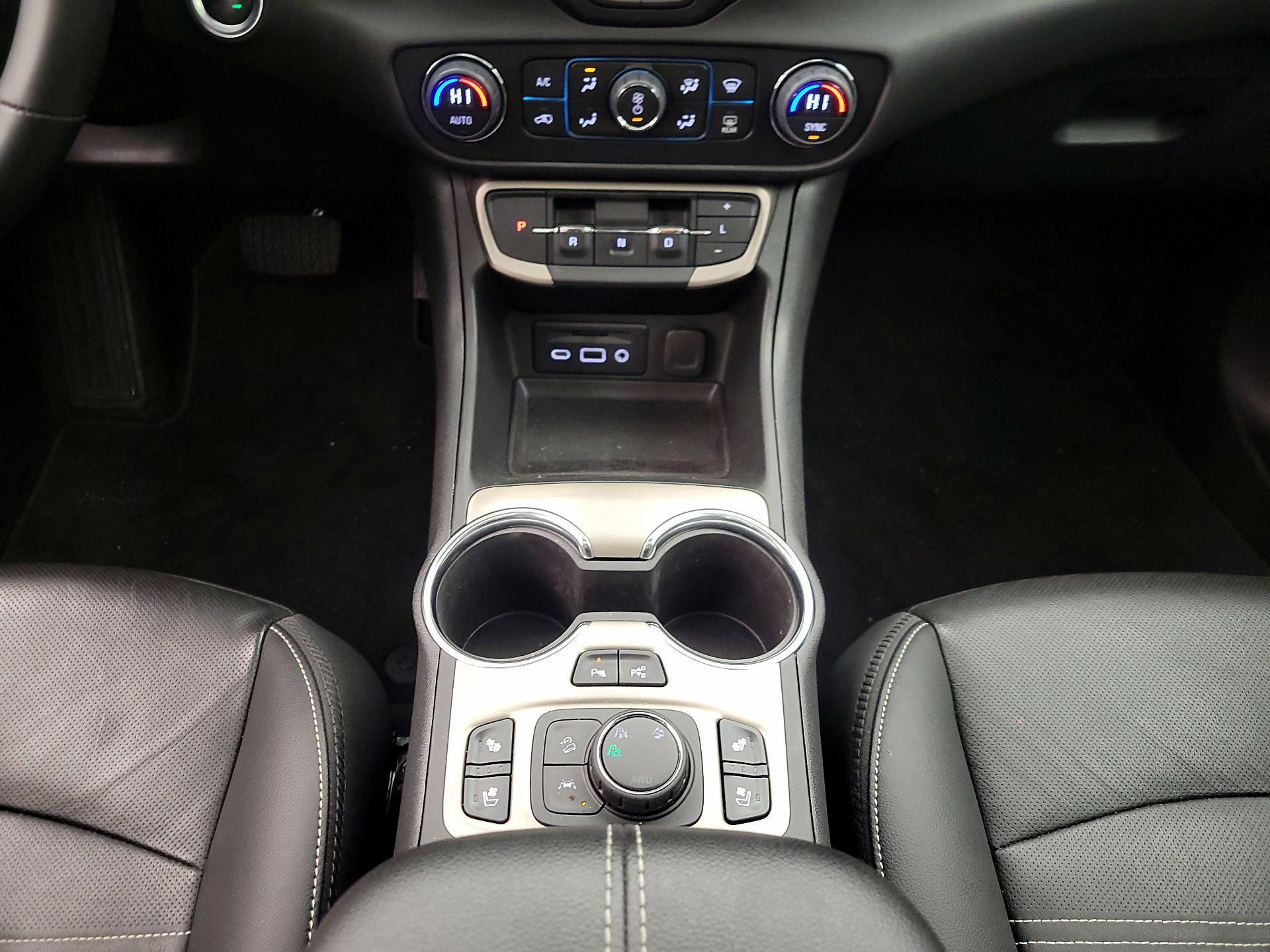 Thumbnail: 2023 GMC Terrain - 17