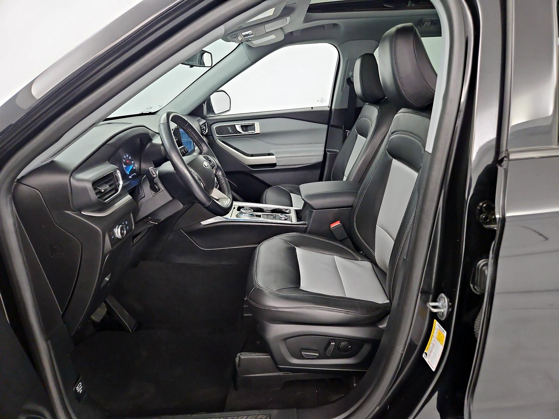 Thumbnail: 2022 Ford Explorer - 11