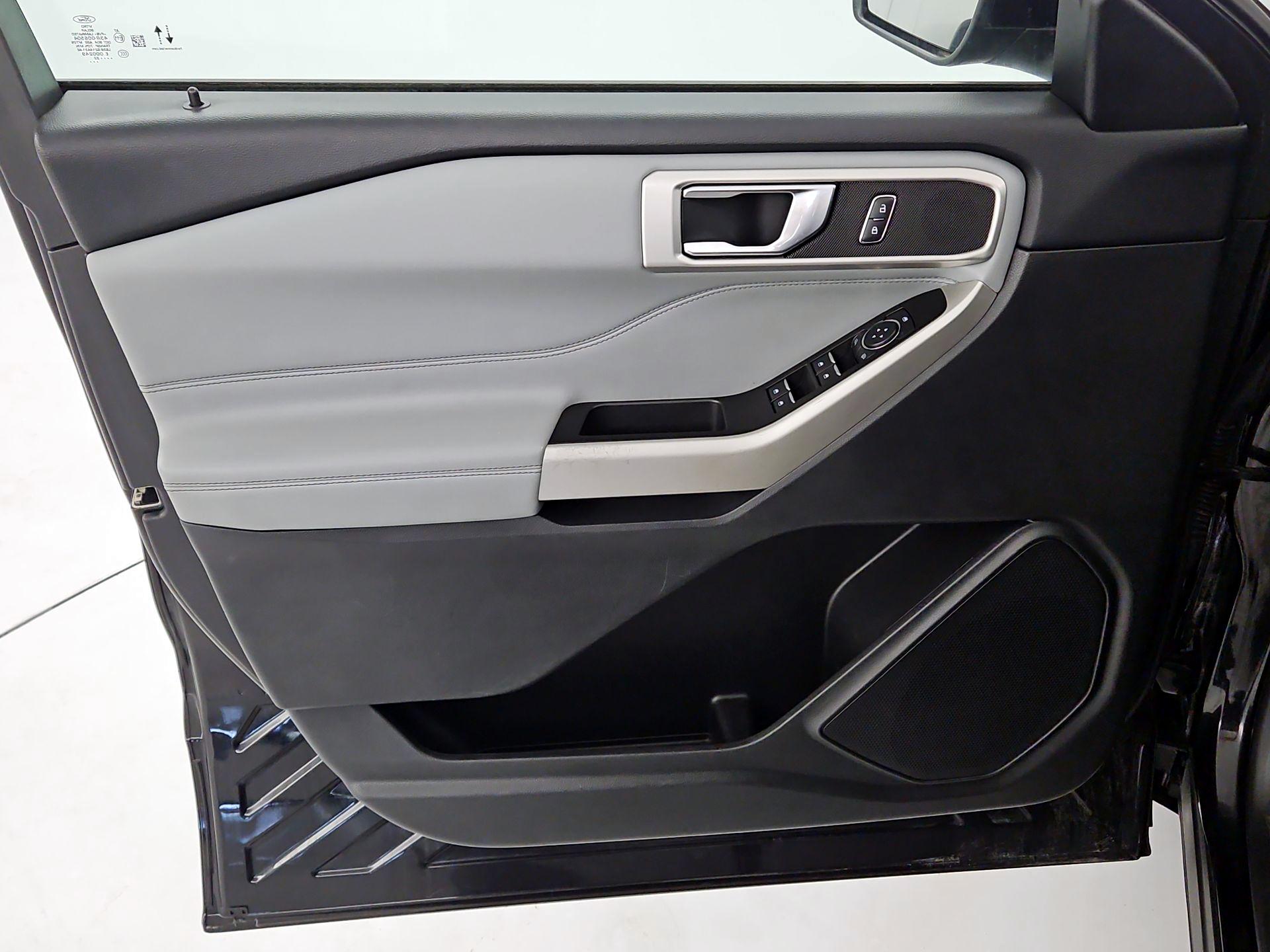 Thumbnail: 2022 Ford Explorer - 12