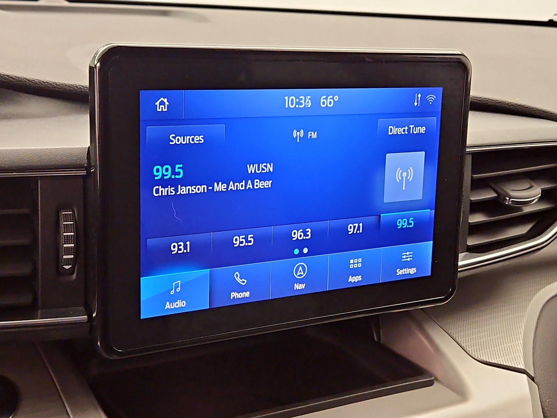 Thumbnail: 2022 Ford Explorer - 16