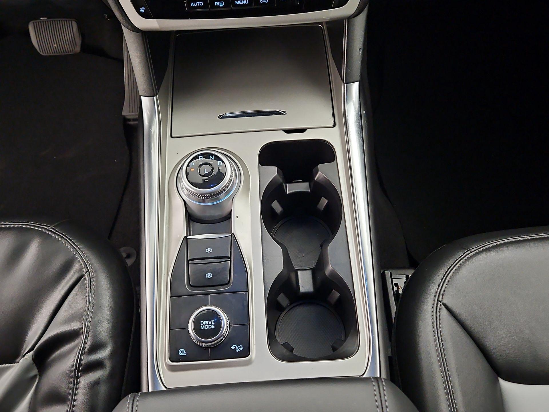 Thumbnail: 2022 Ford Explorer - 18