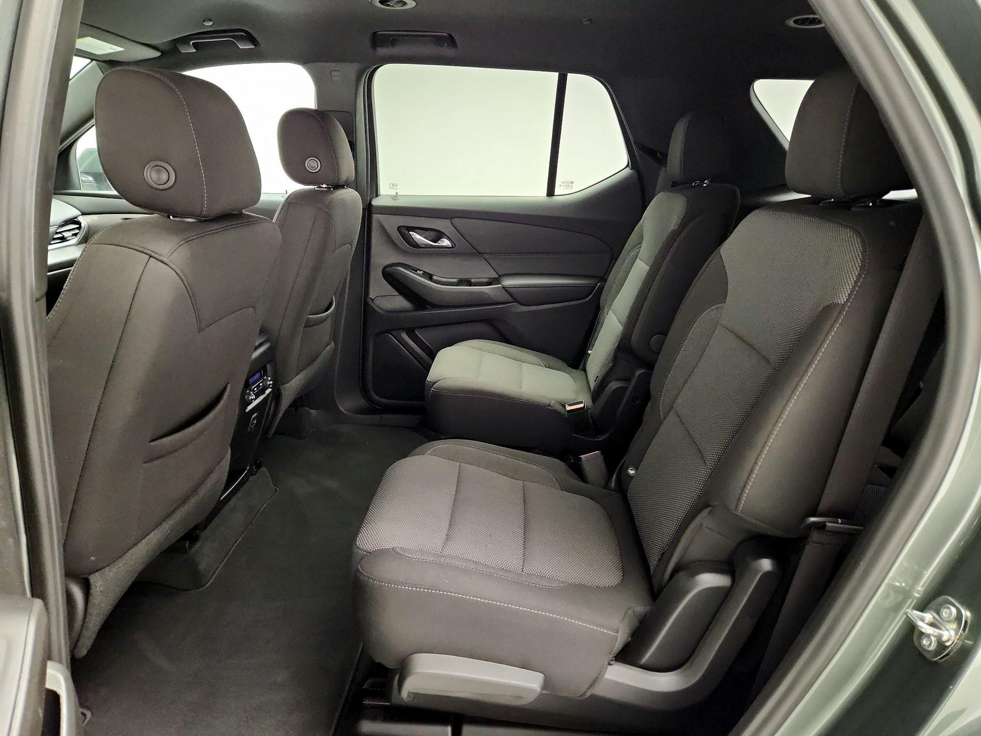 Thumbnail: 2023 Chevrolet Traverse - 19