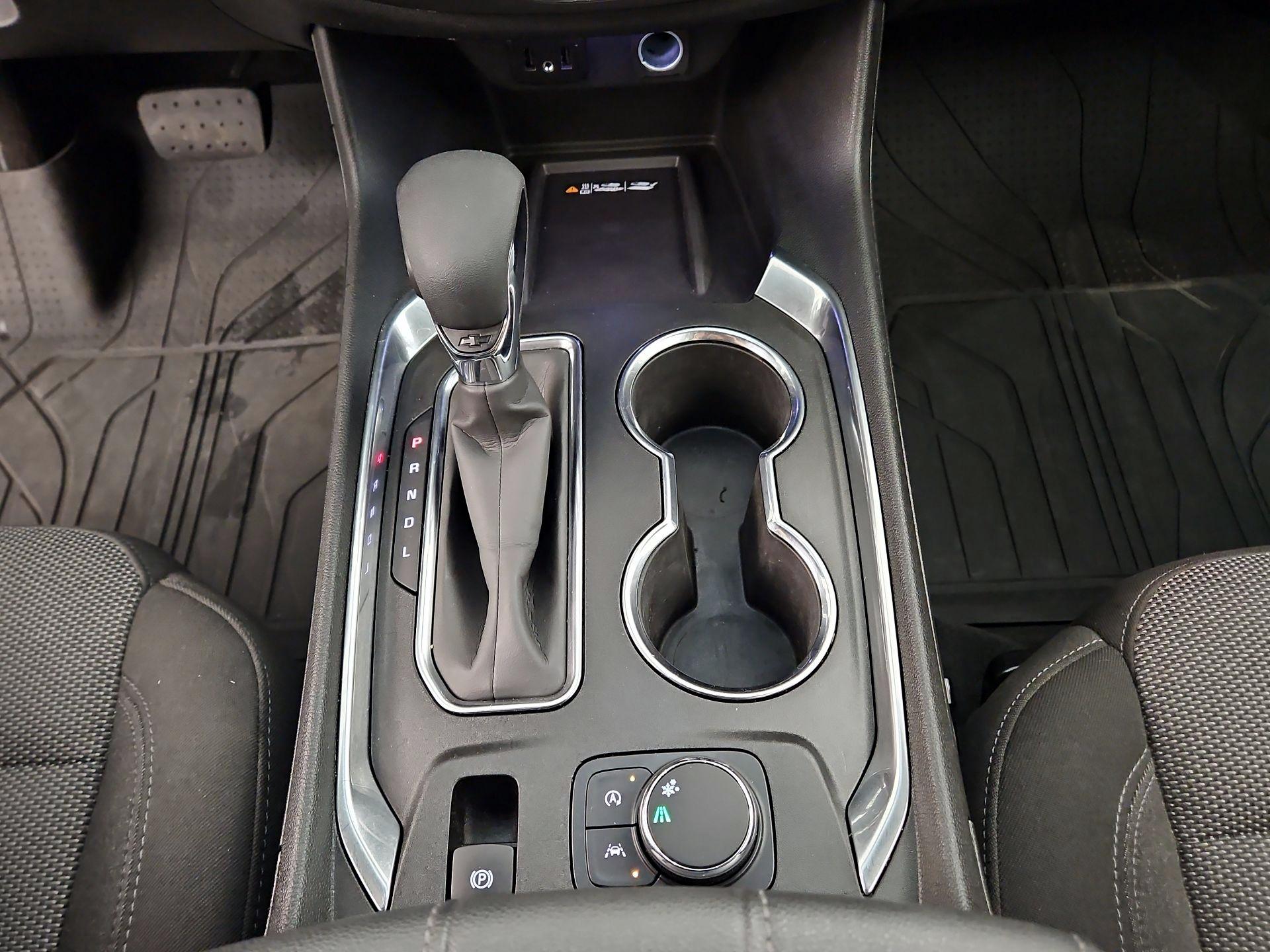 Thumbnail: 2023 Chevrolet Traverse - 17