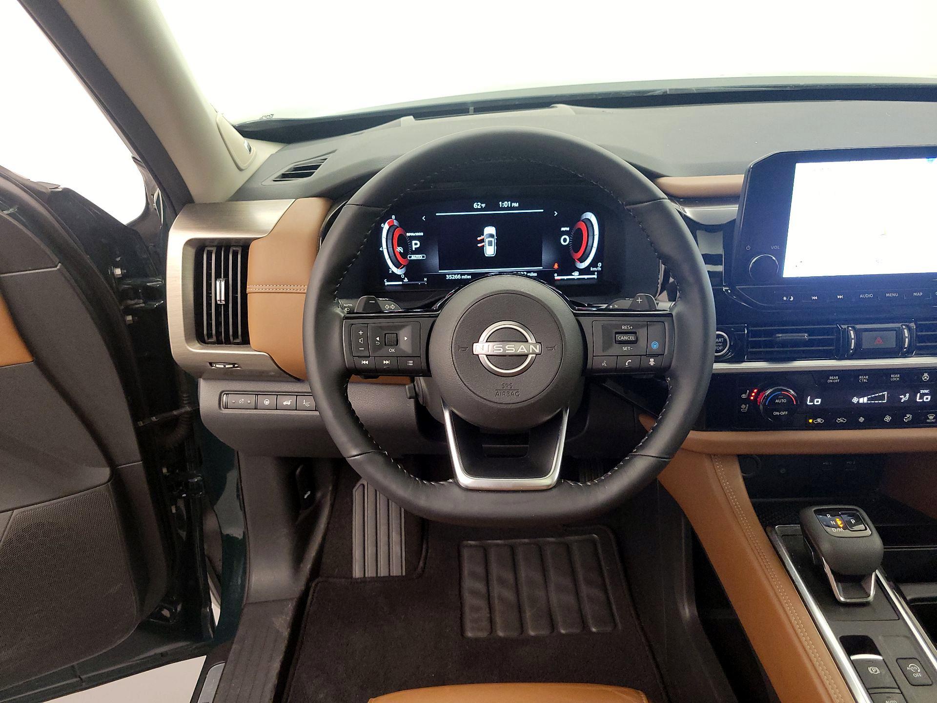 Thumbnail: 2023 Nissan Pathfinder - 10