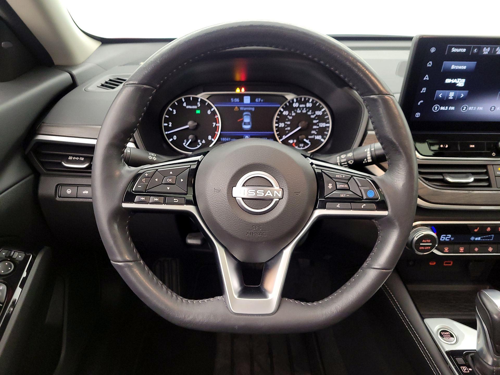 Thumbnail: 2023 Nissan Altima - 10