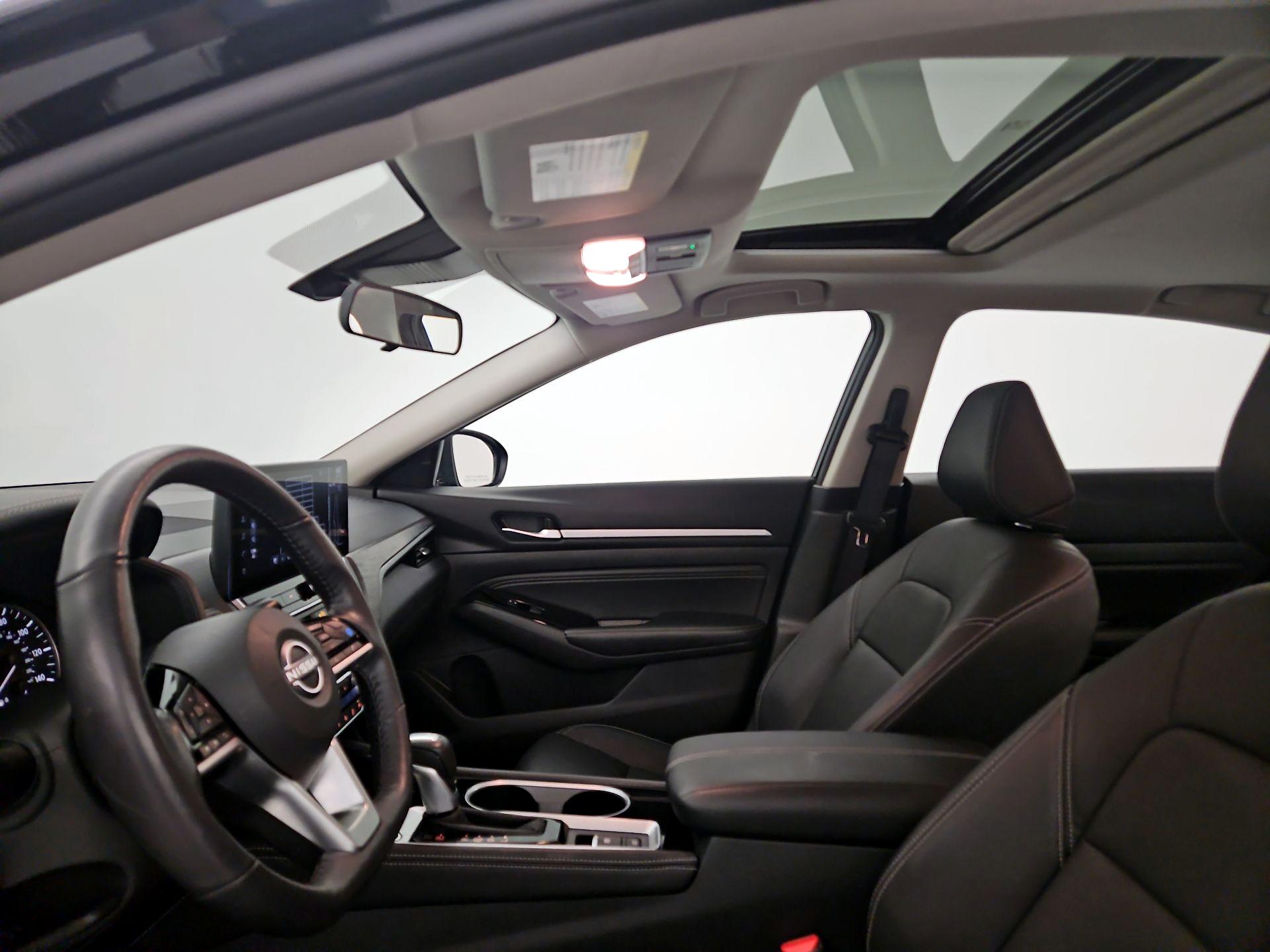 Thumbnail: 2023 Nissan Altima - 20