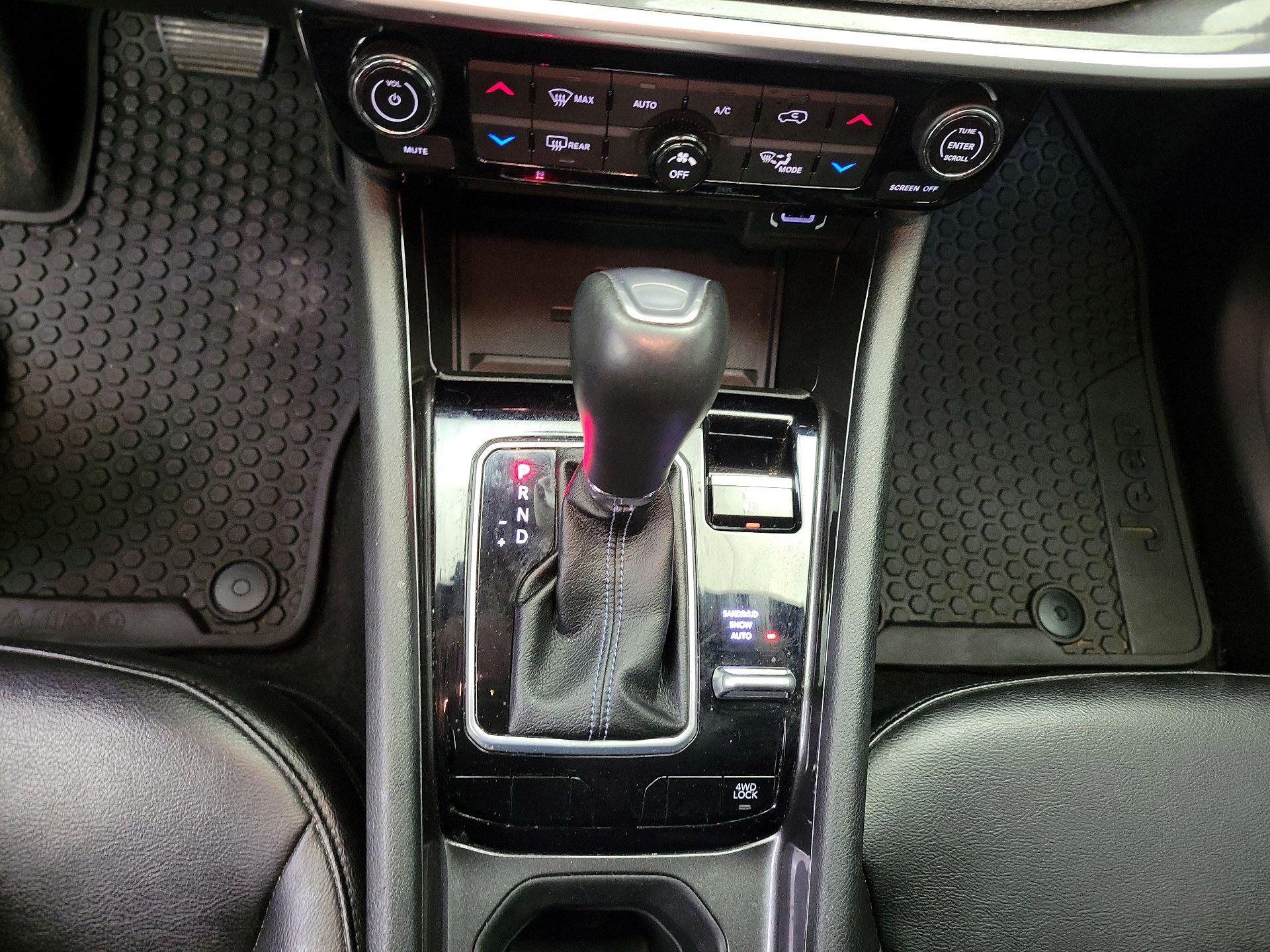 Thumbnail: 2022 Jeep Compass - 17