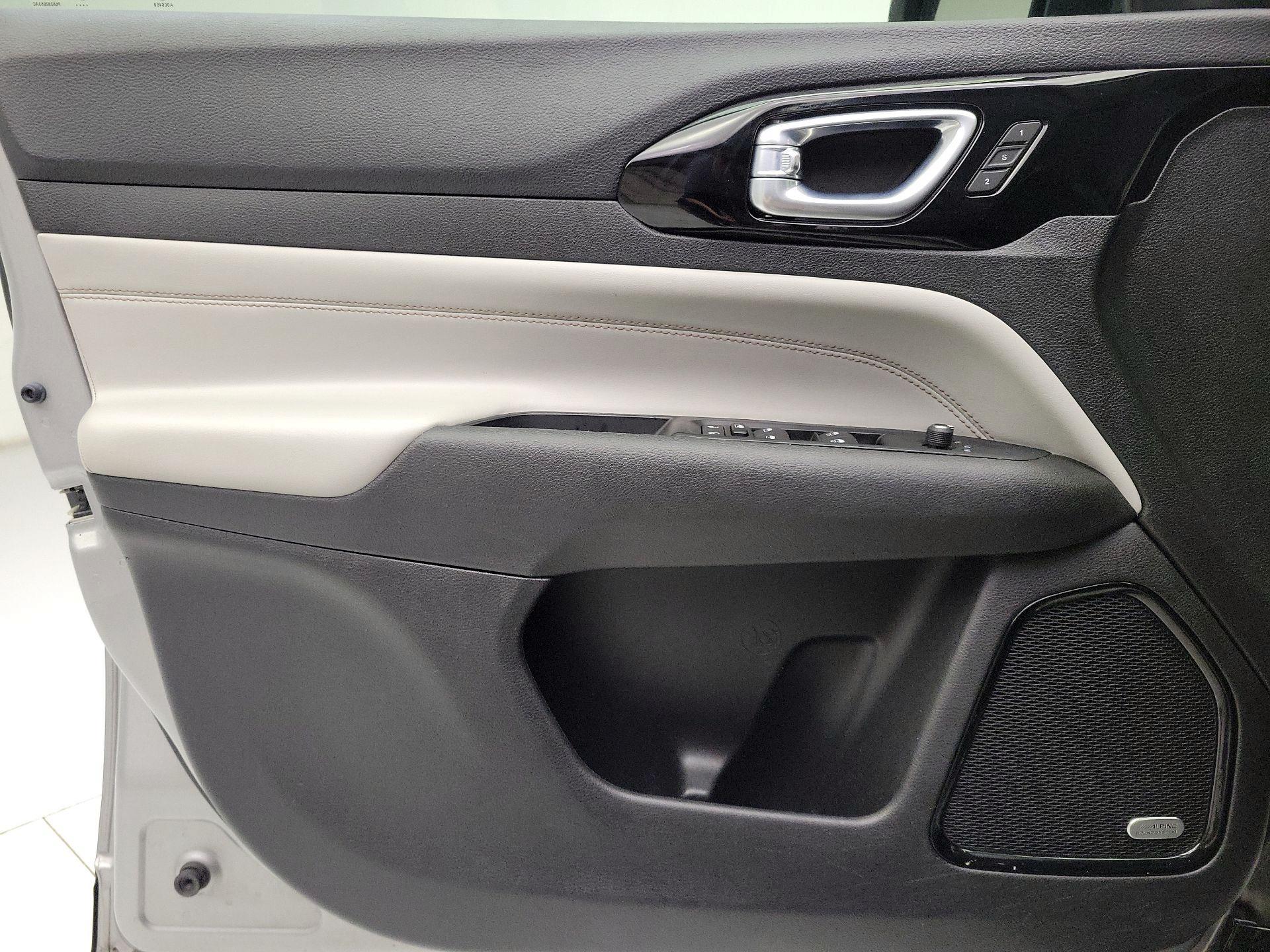 Thumbnail: 2022 Jeep Compass - 12