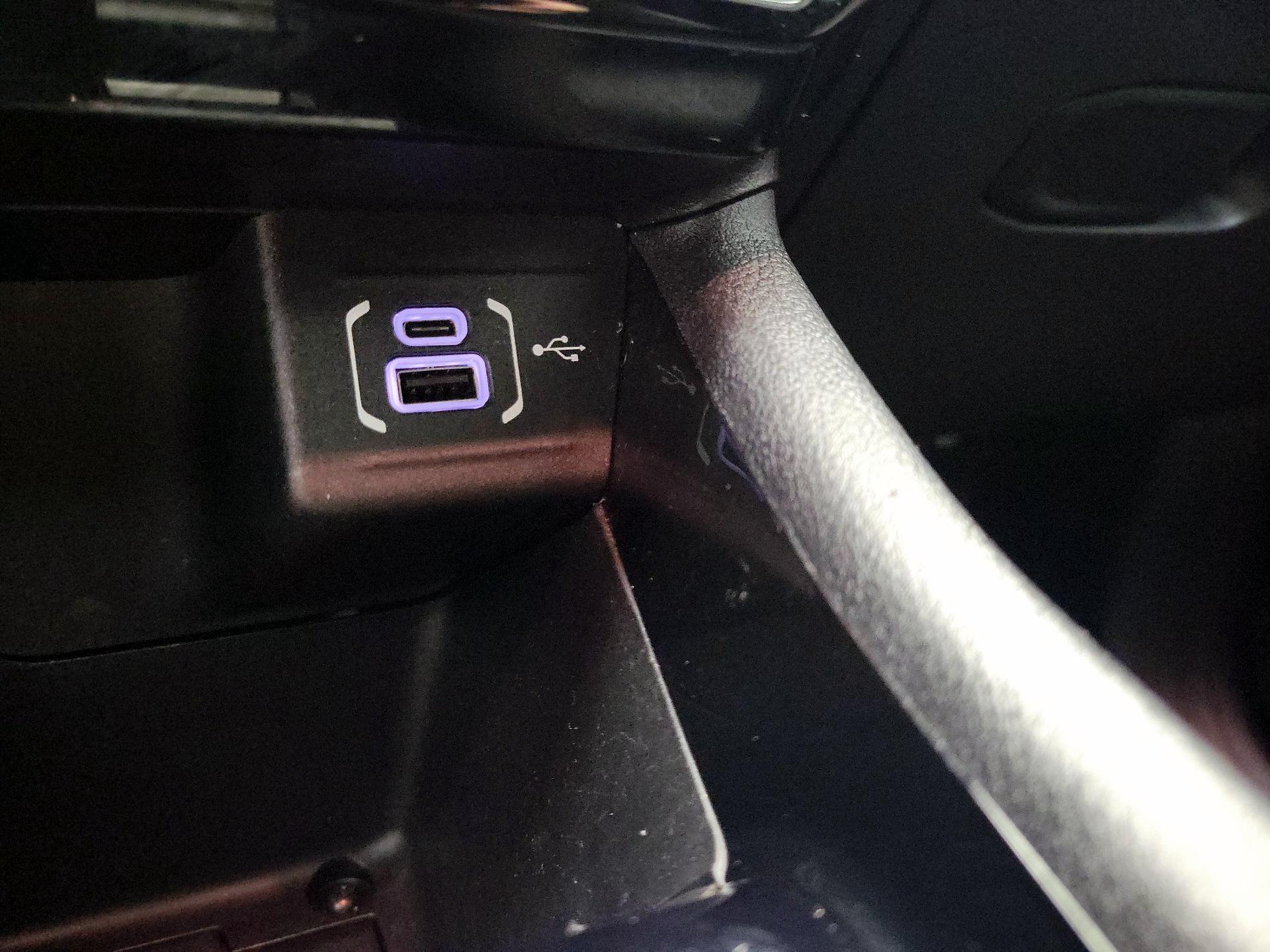 Thumbnail: 2022 Jeep Compass - 18