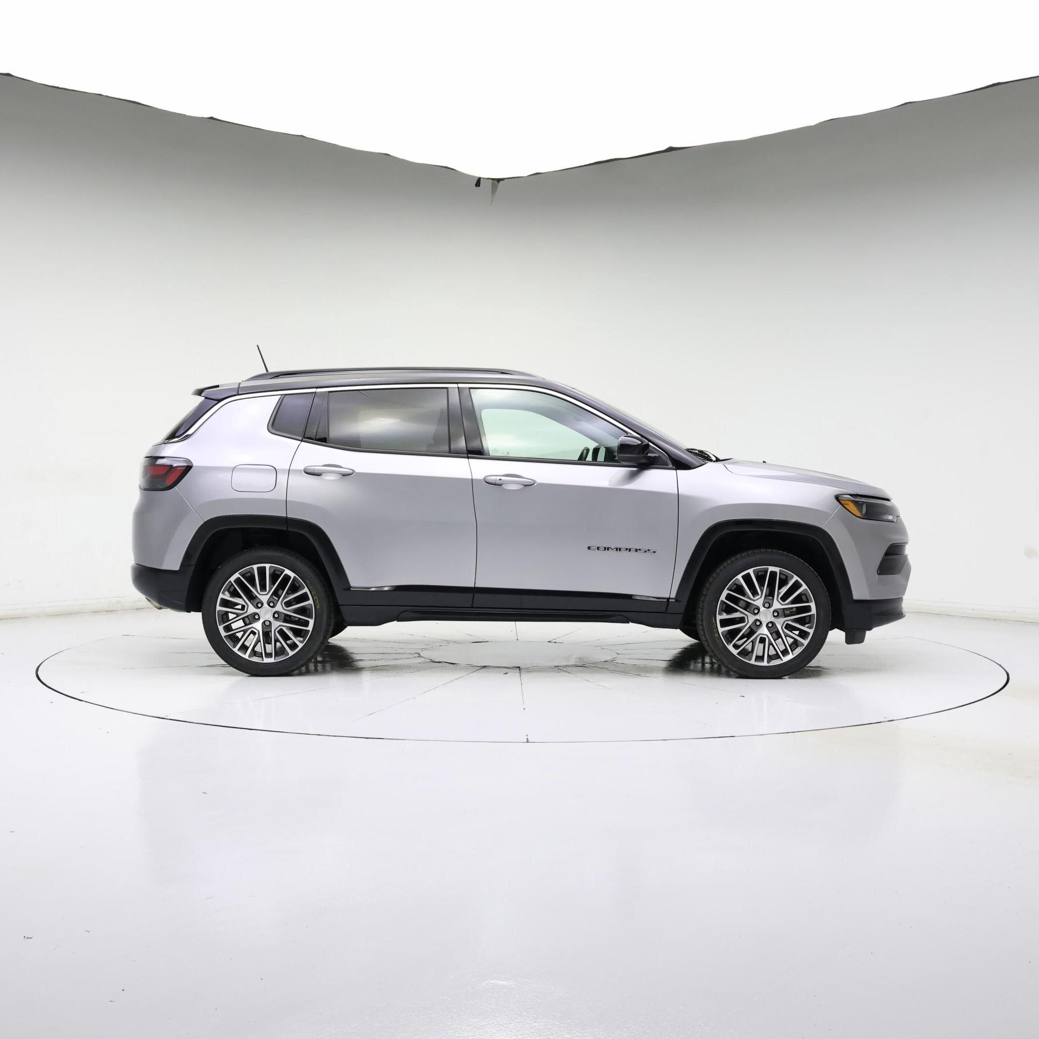 Thumbnail: 2022 Jeep Compass - 7