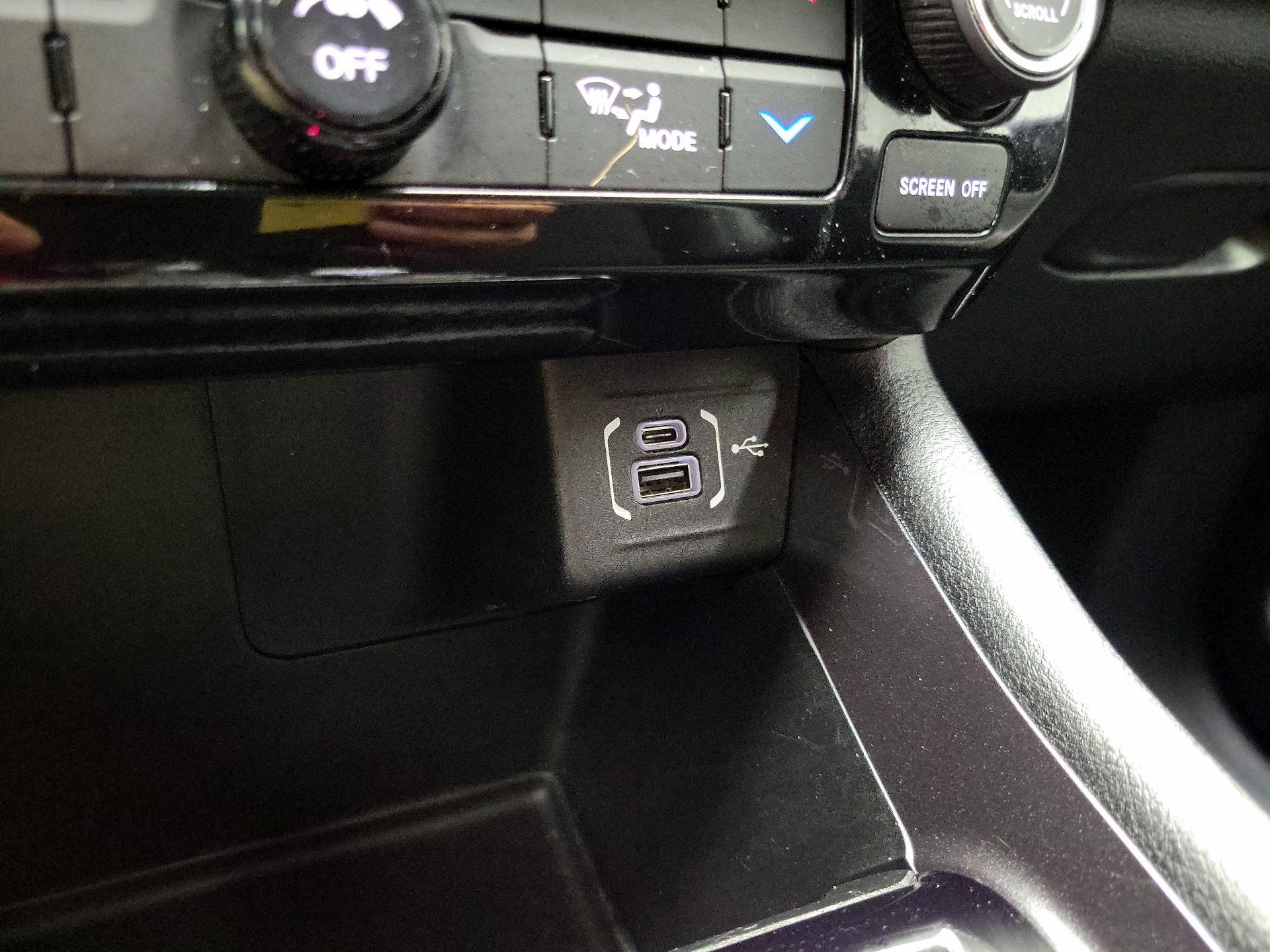 Thumbnail: 2022 Jeep Compass - 18