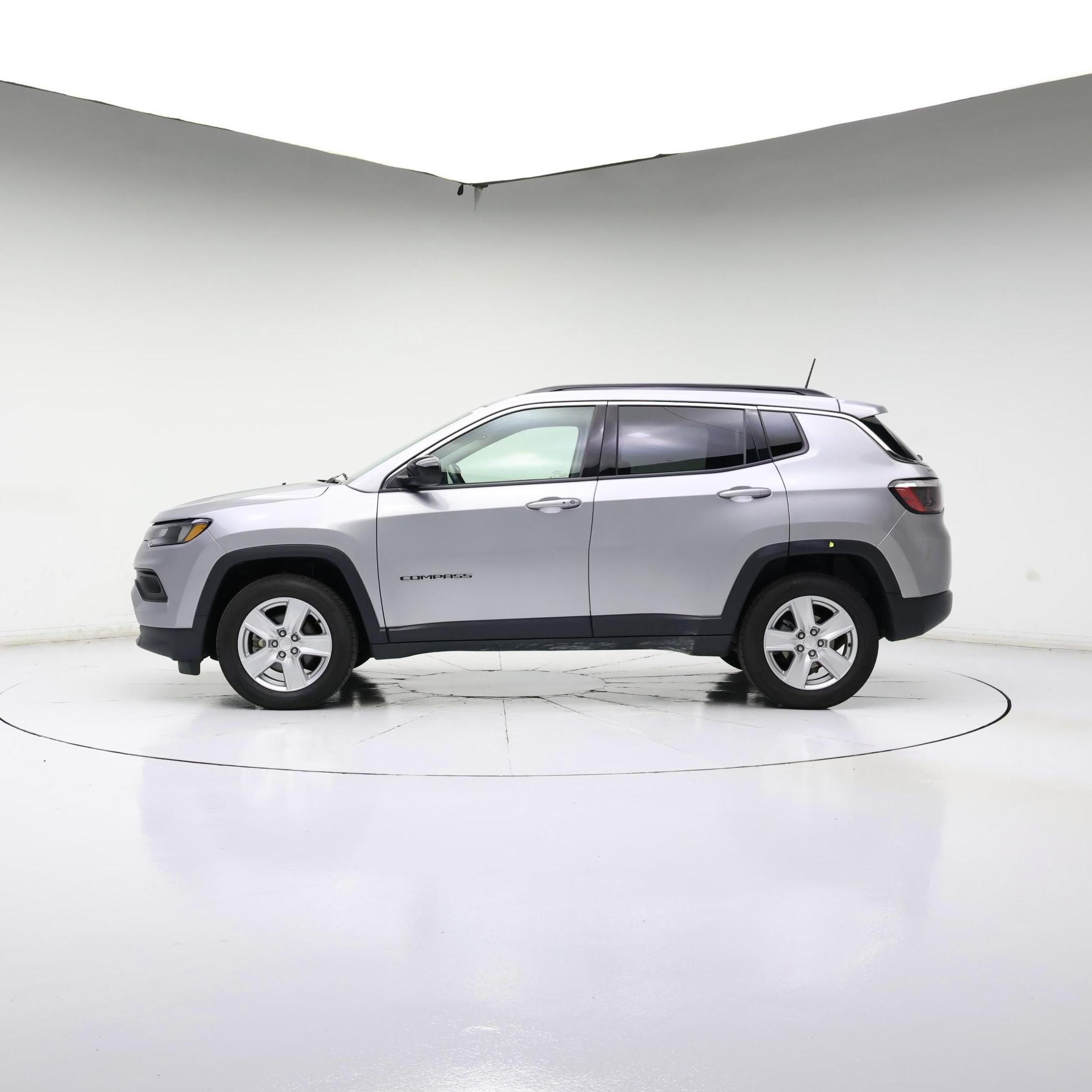 Thumbnail: 2022 Jeep Compass - 3
