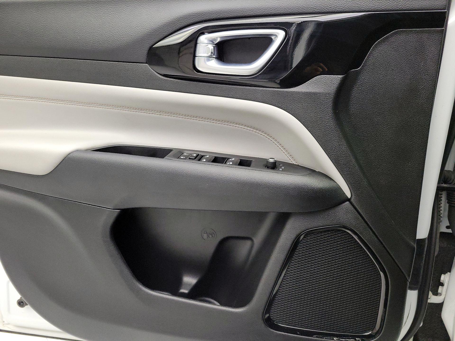 Thumbnail: 2022 Jeep Compass - 12