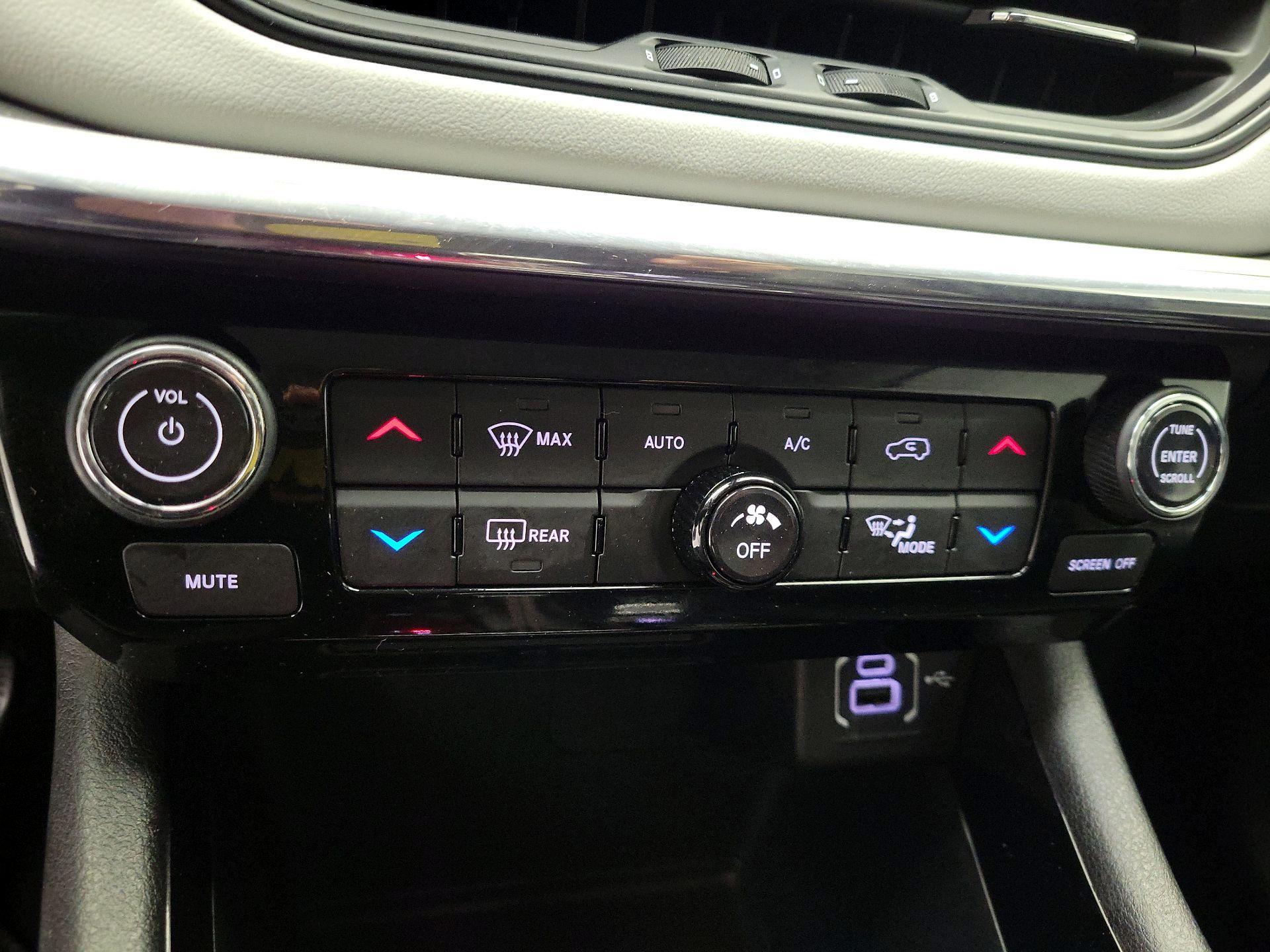 Thumbnail: 2022 Jeep Compass - 15