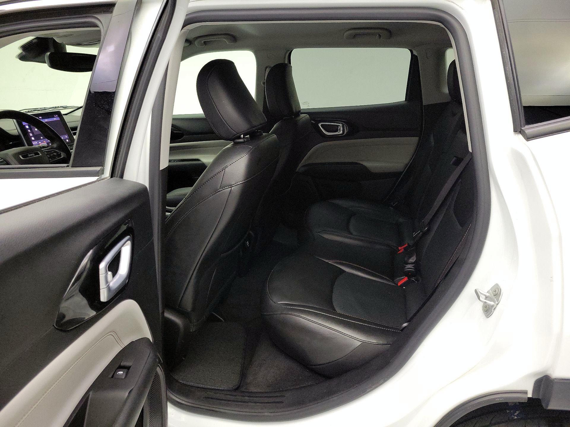 Thumbnail: 2022 Jeep Compass - 18