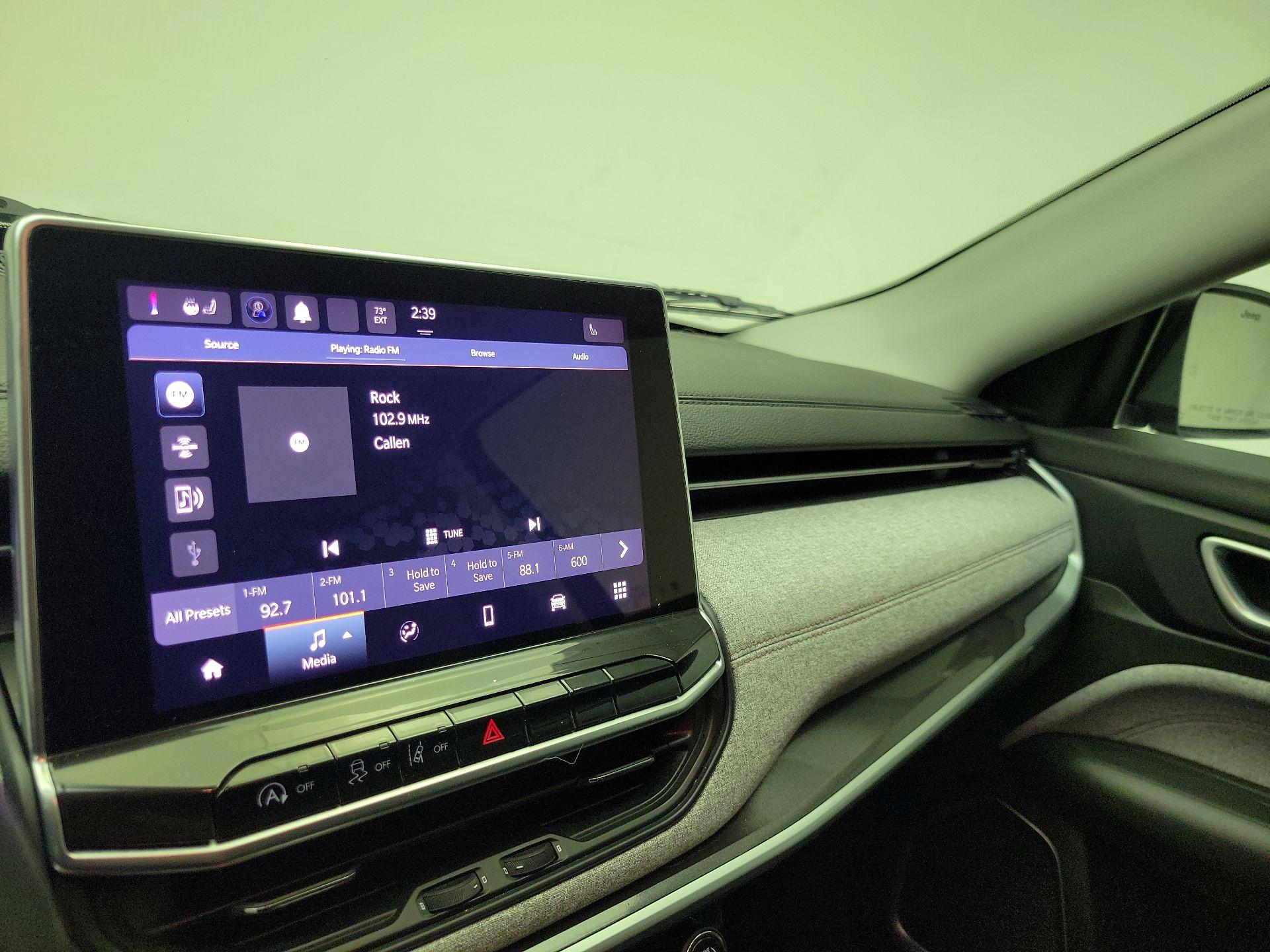 Thumbnail: 2022 Jeep Compass - 15