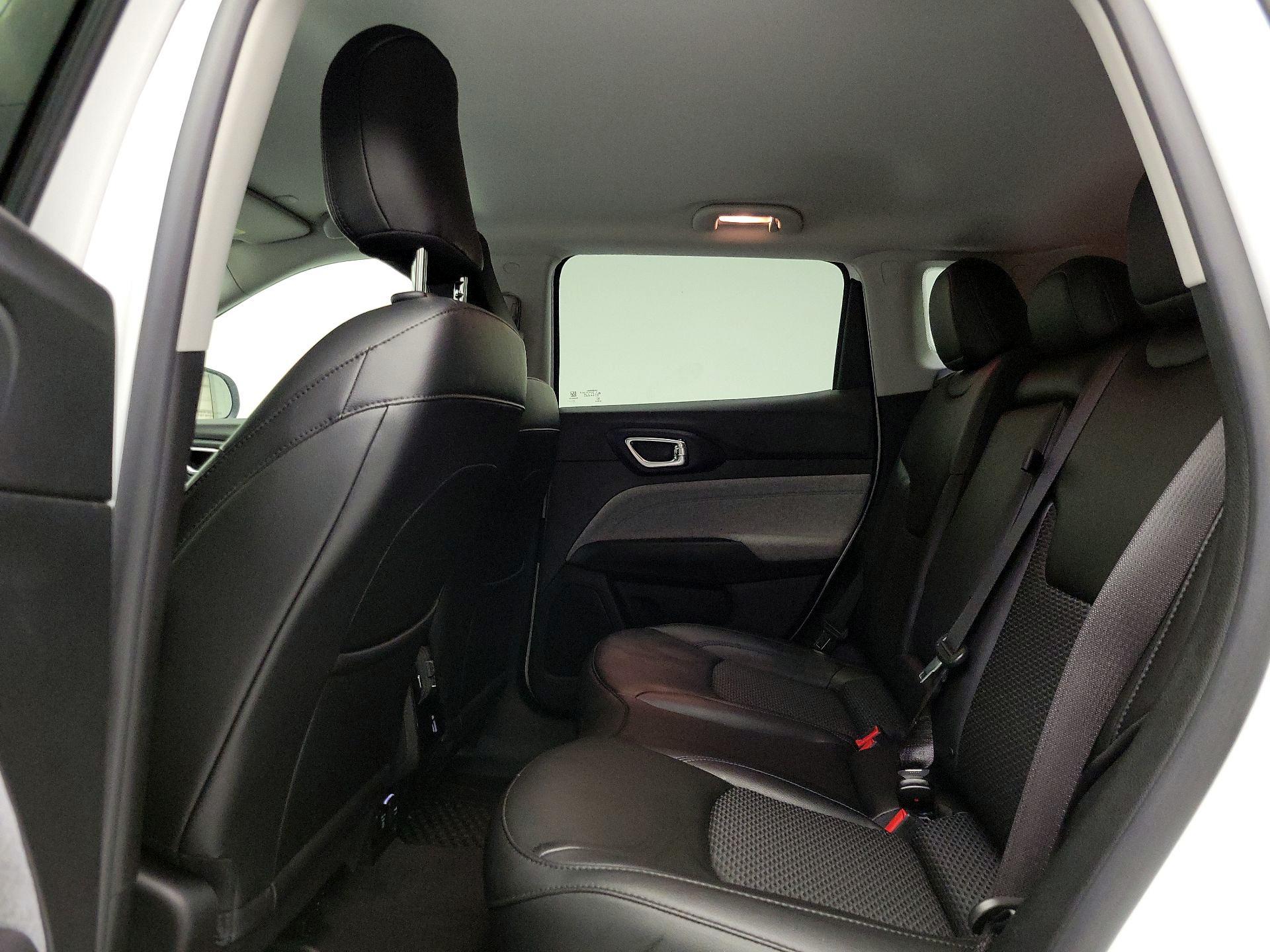 Thumbnail: 2022 Jeep Compass - 19