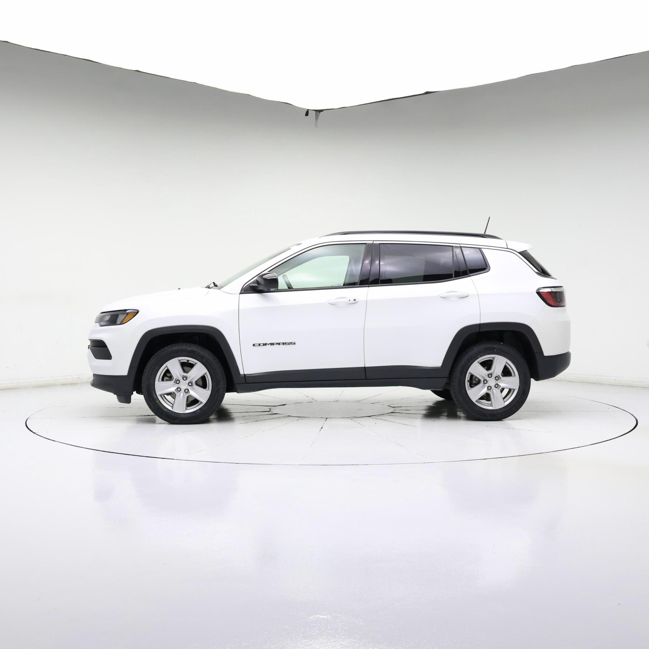 Thumbnail: 2022 Jeep Compass - 3
