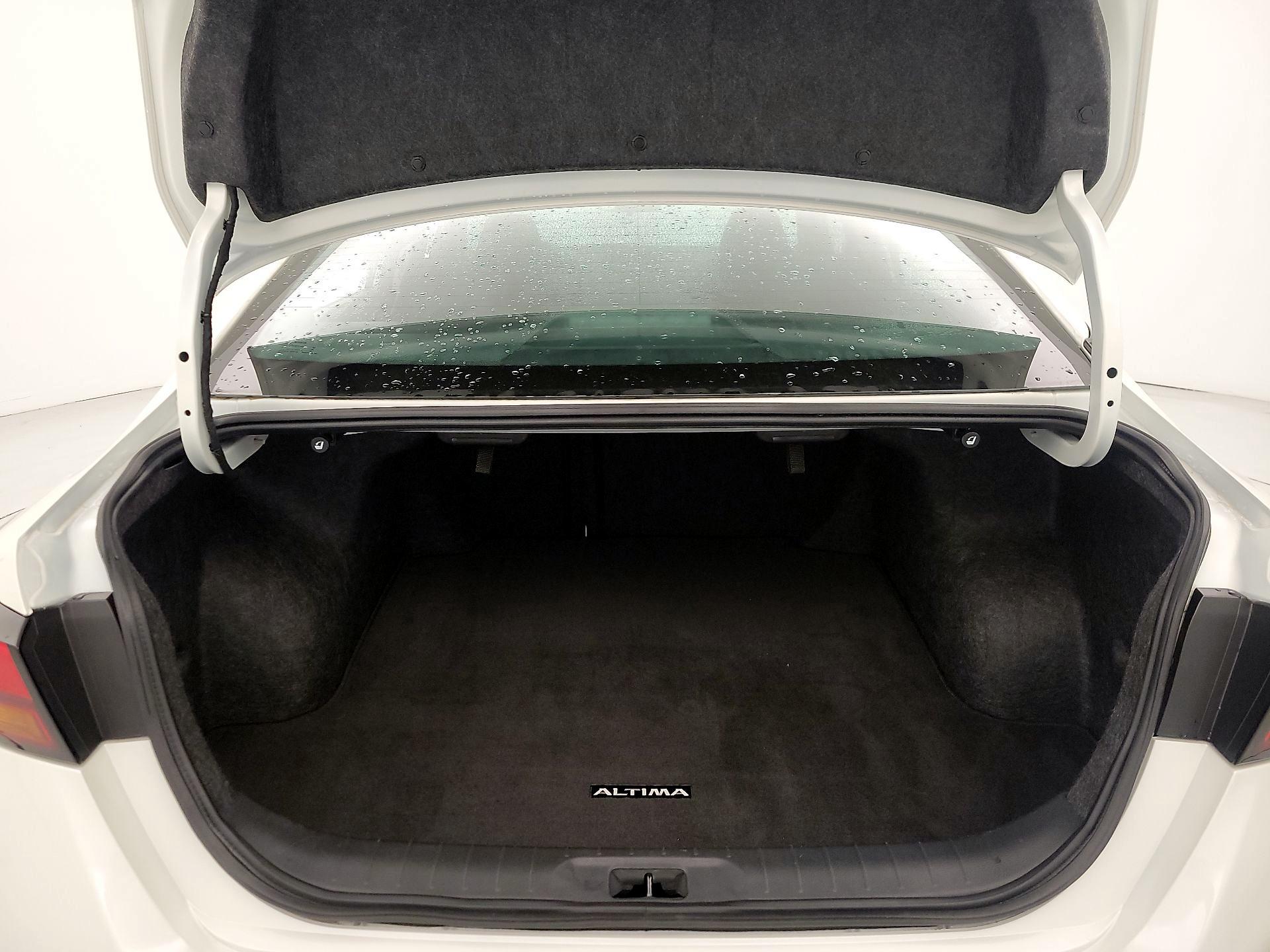 Thumbnail: 2023 Nissan Altima - 20