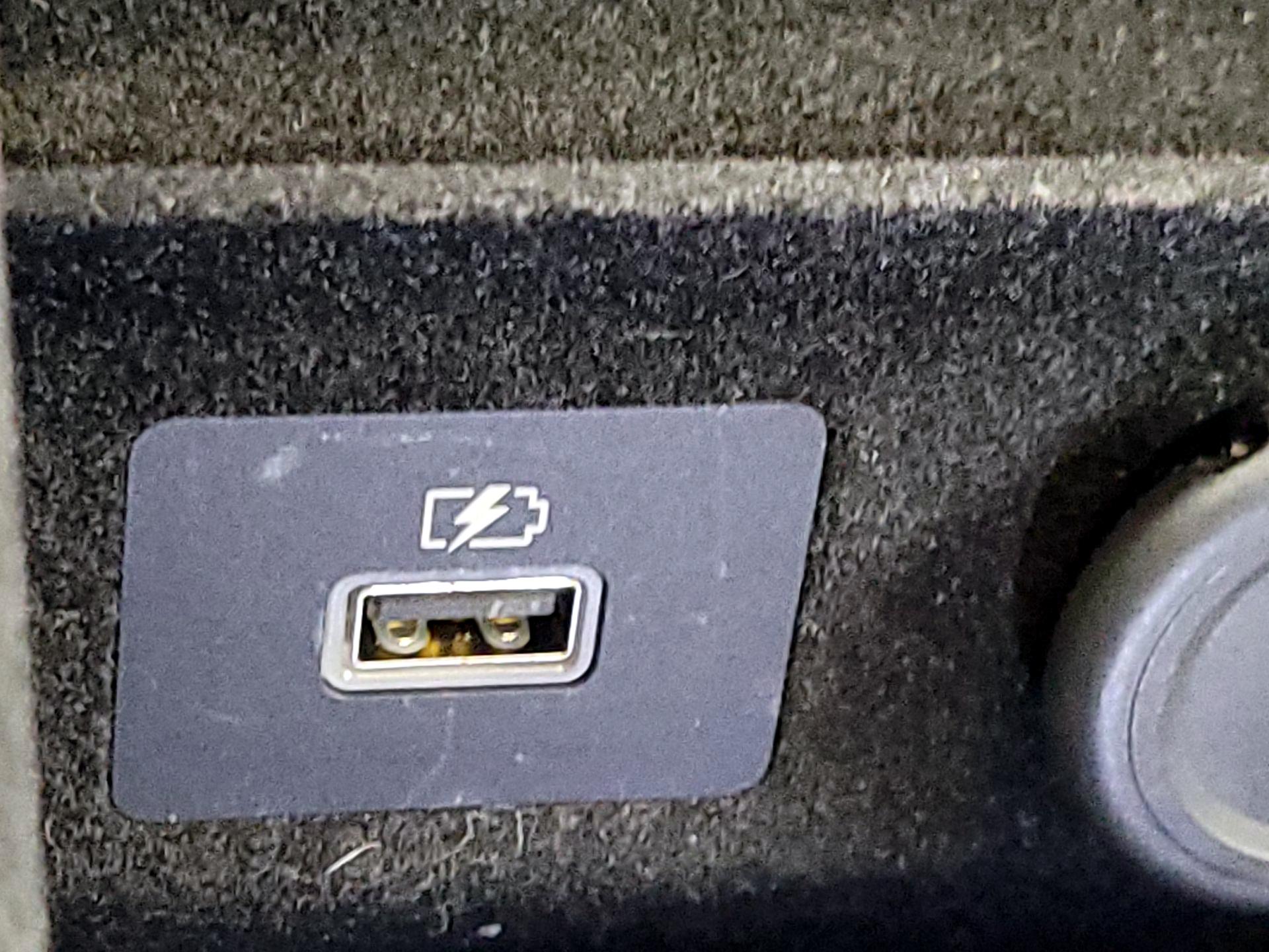 Thumbnail: 2023 INFINITI QX60 - 18