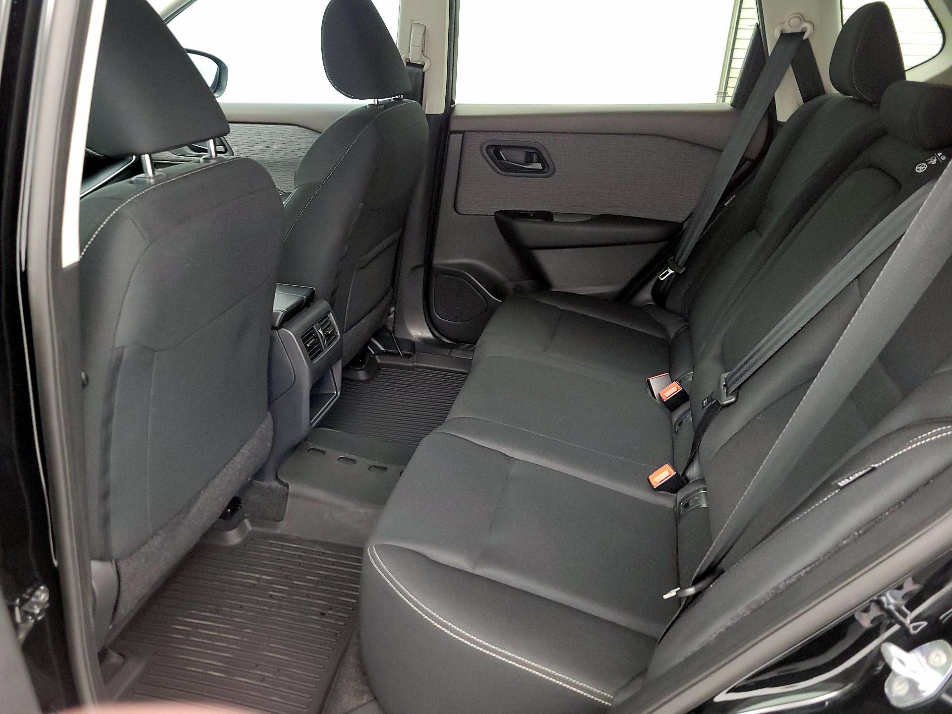 Thumbnail: 2023 Nissan Rogue - 18