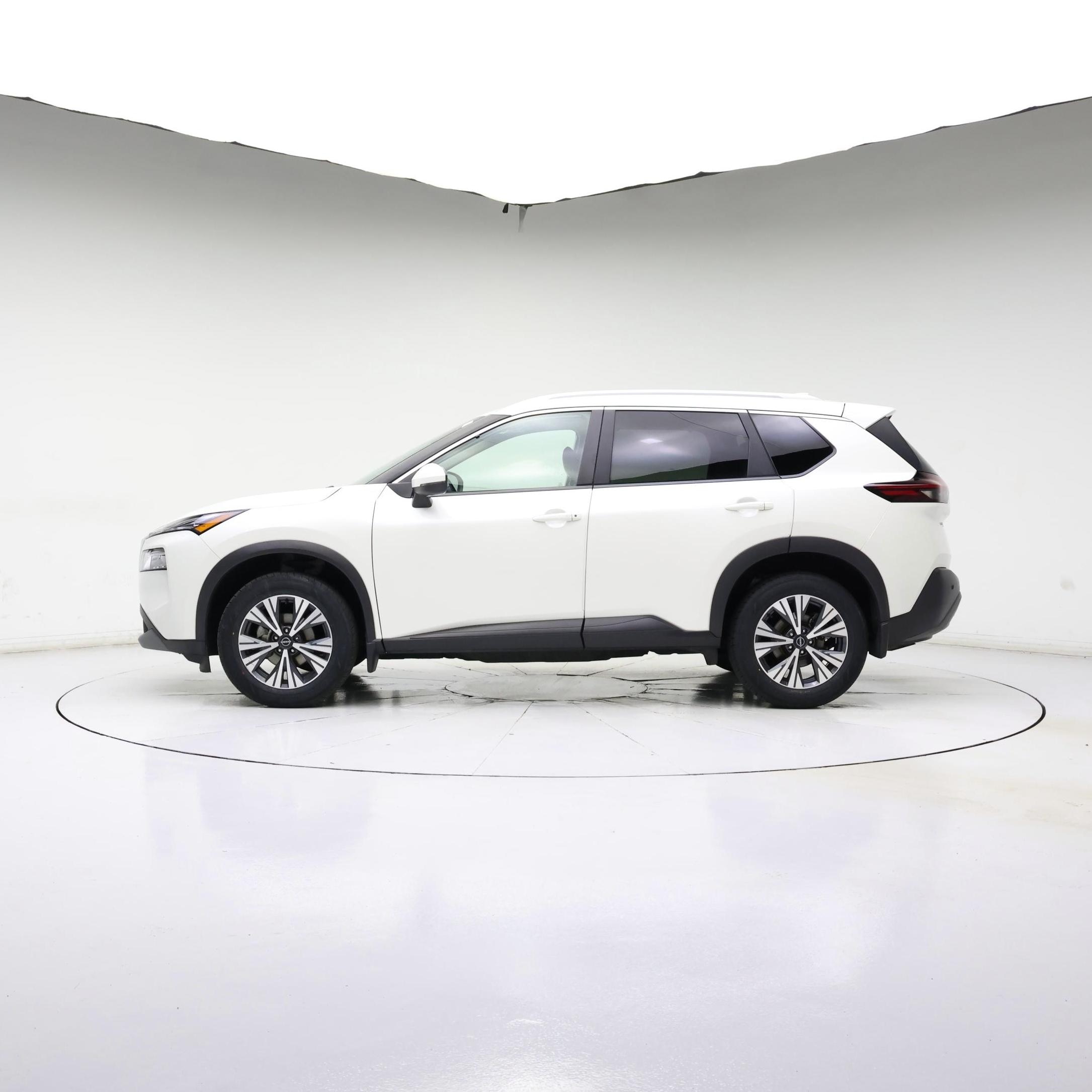 Thumbnail: 2022 Nissan Rogue - 3