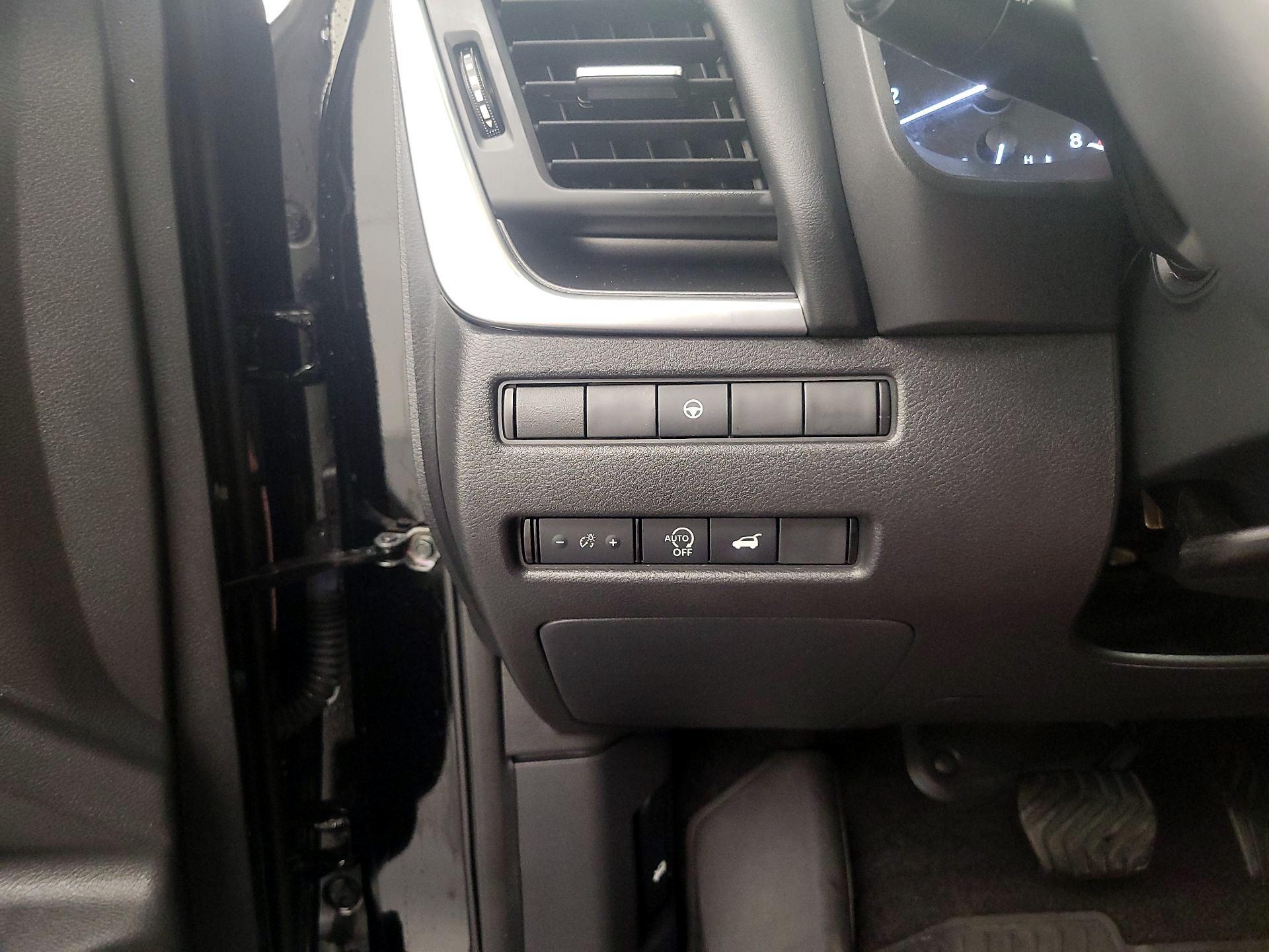 Thumbnail: 2023 Nissan Rogue - 13