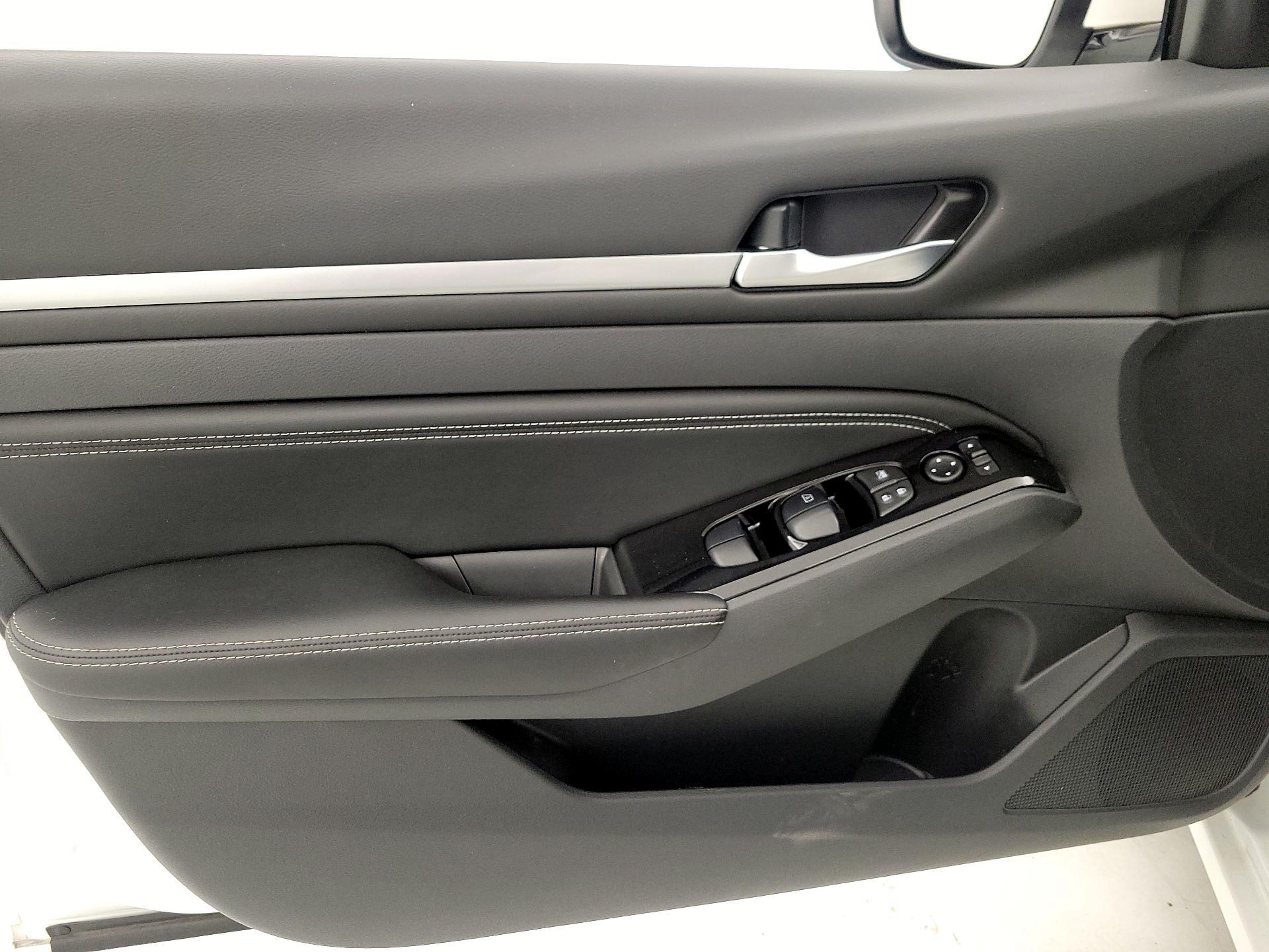 Thumbnail: 2023 Nissan Altima - 12