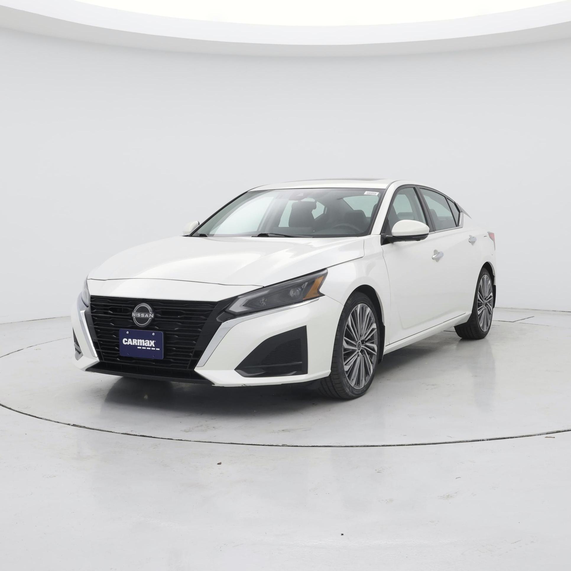 Thumbnail: 2023 Nissan Altima - 4