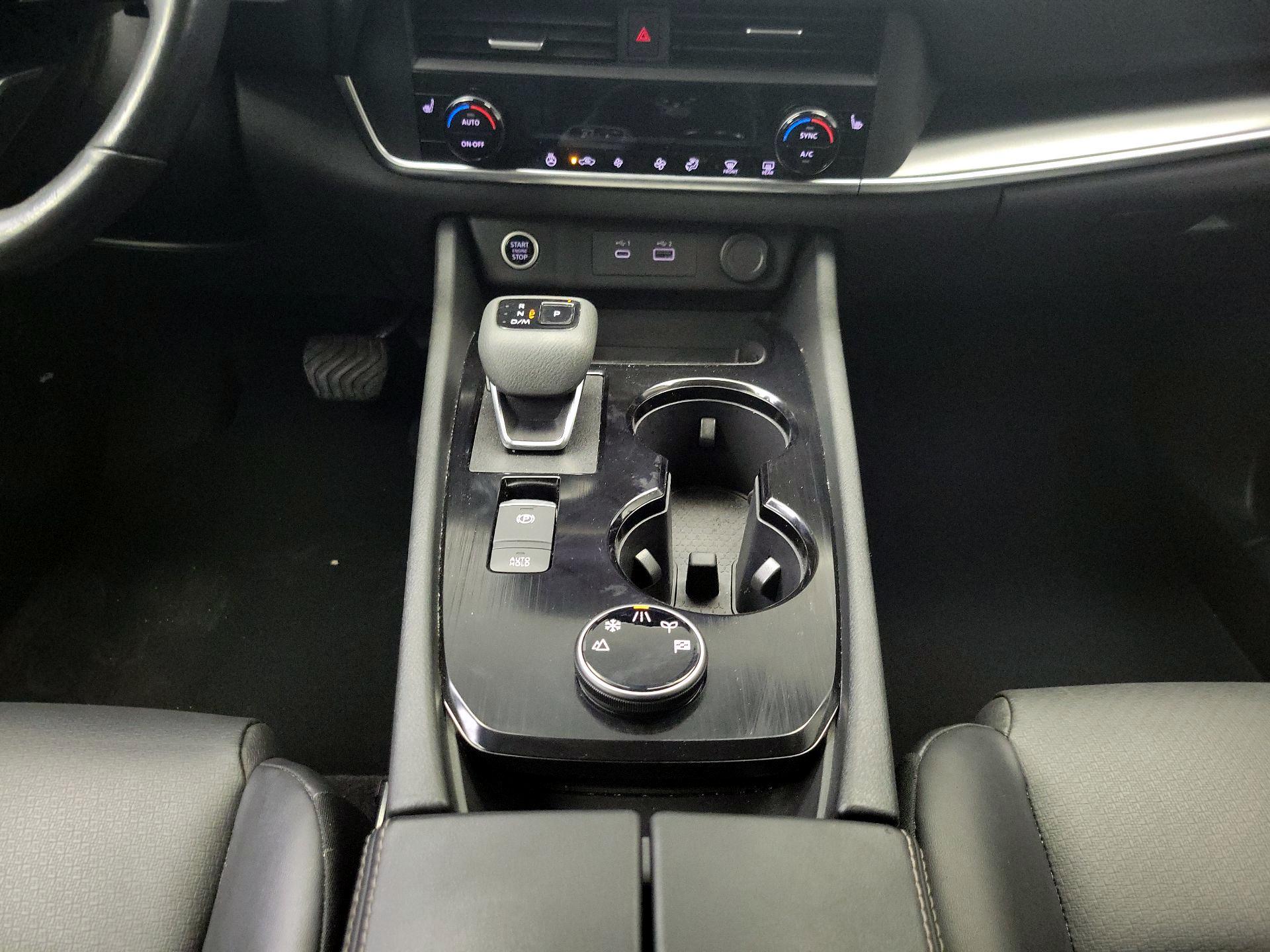 Thumbnail: 2023 Nissan Rogue - 17