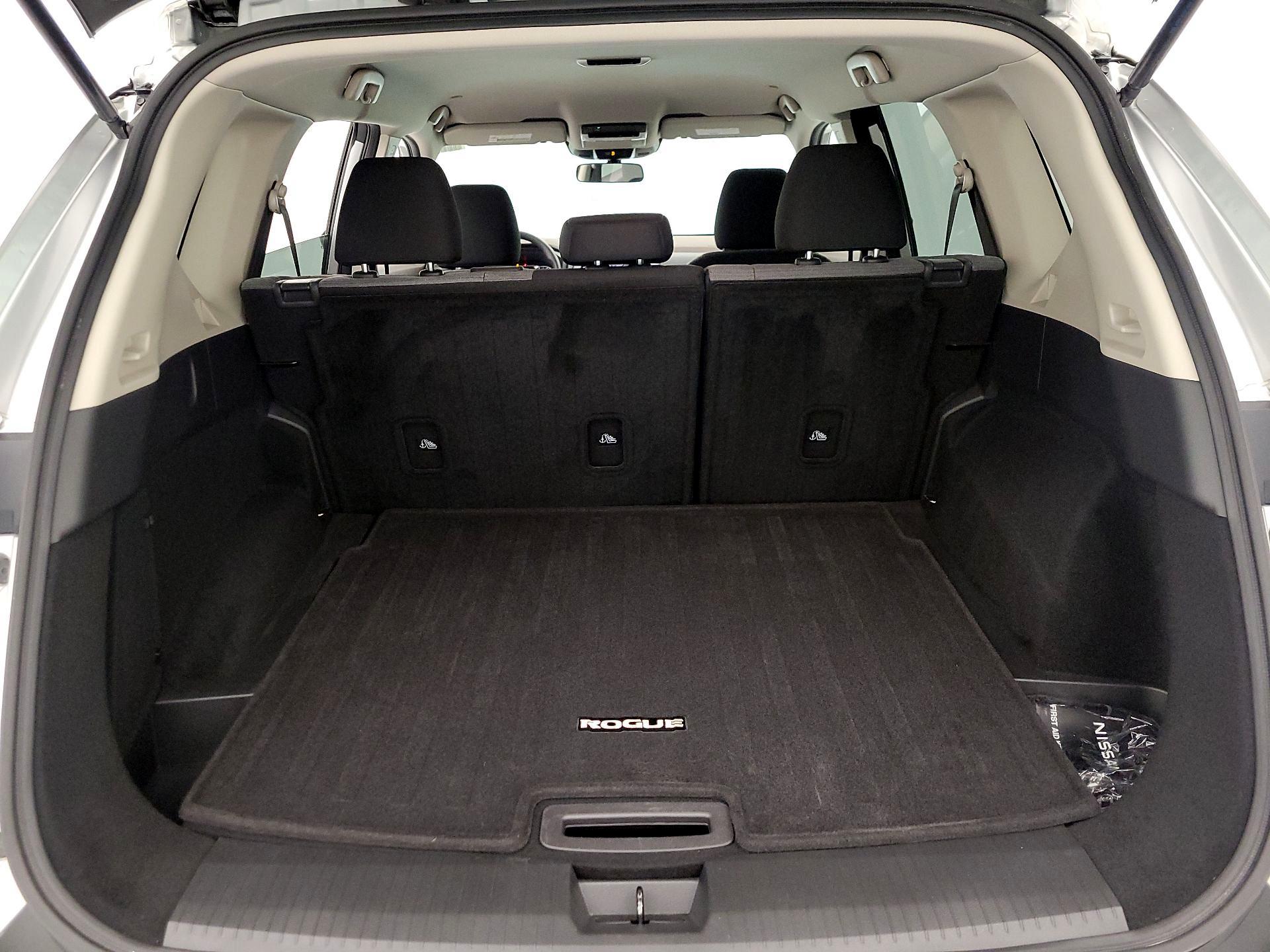 Thumbnail: 2023 Nissan Rogue - 20