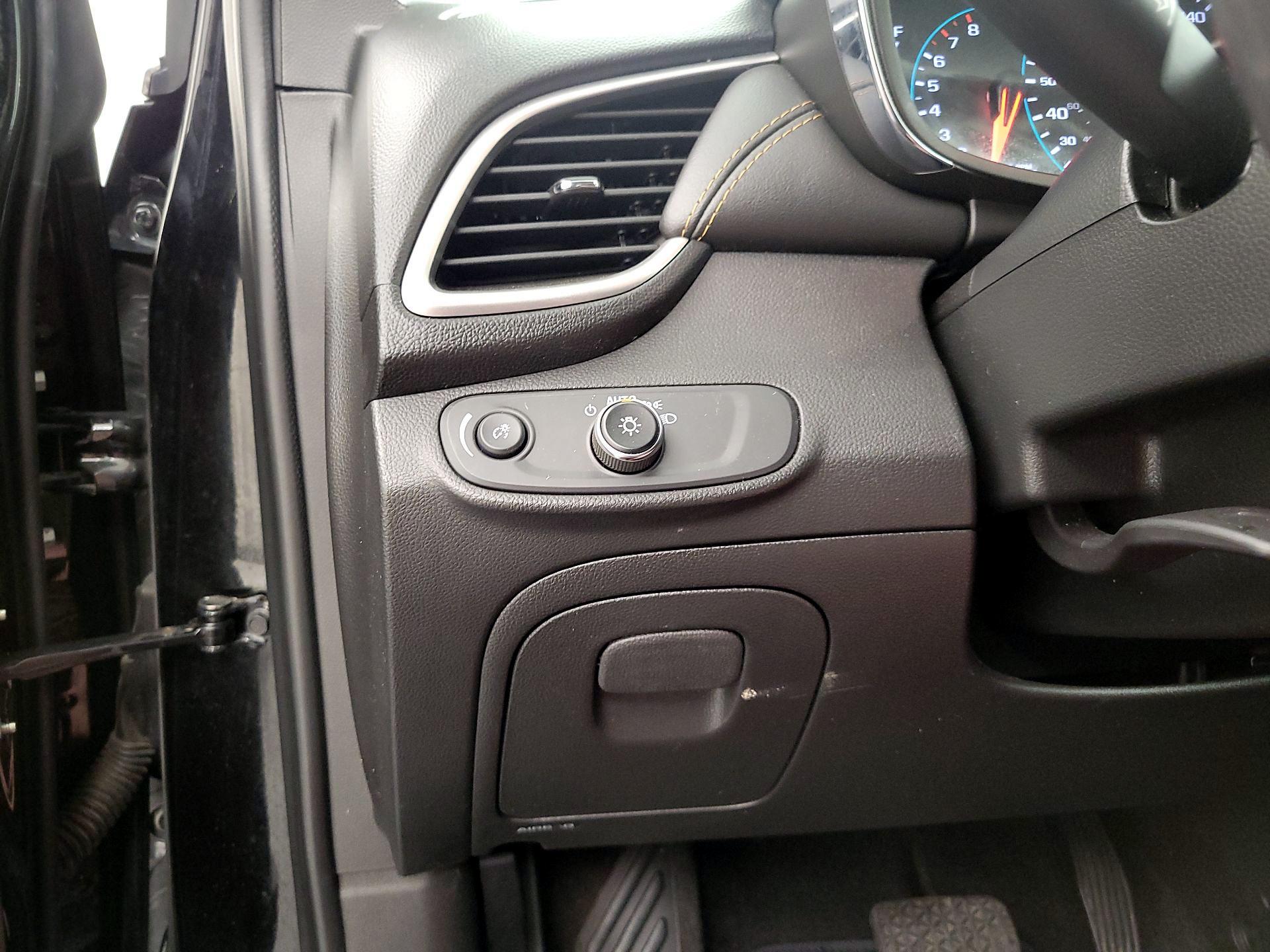 Thumbnail: 2020 Chevrolet Trax - 13