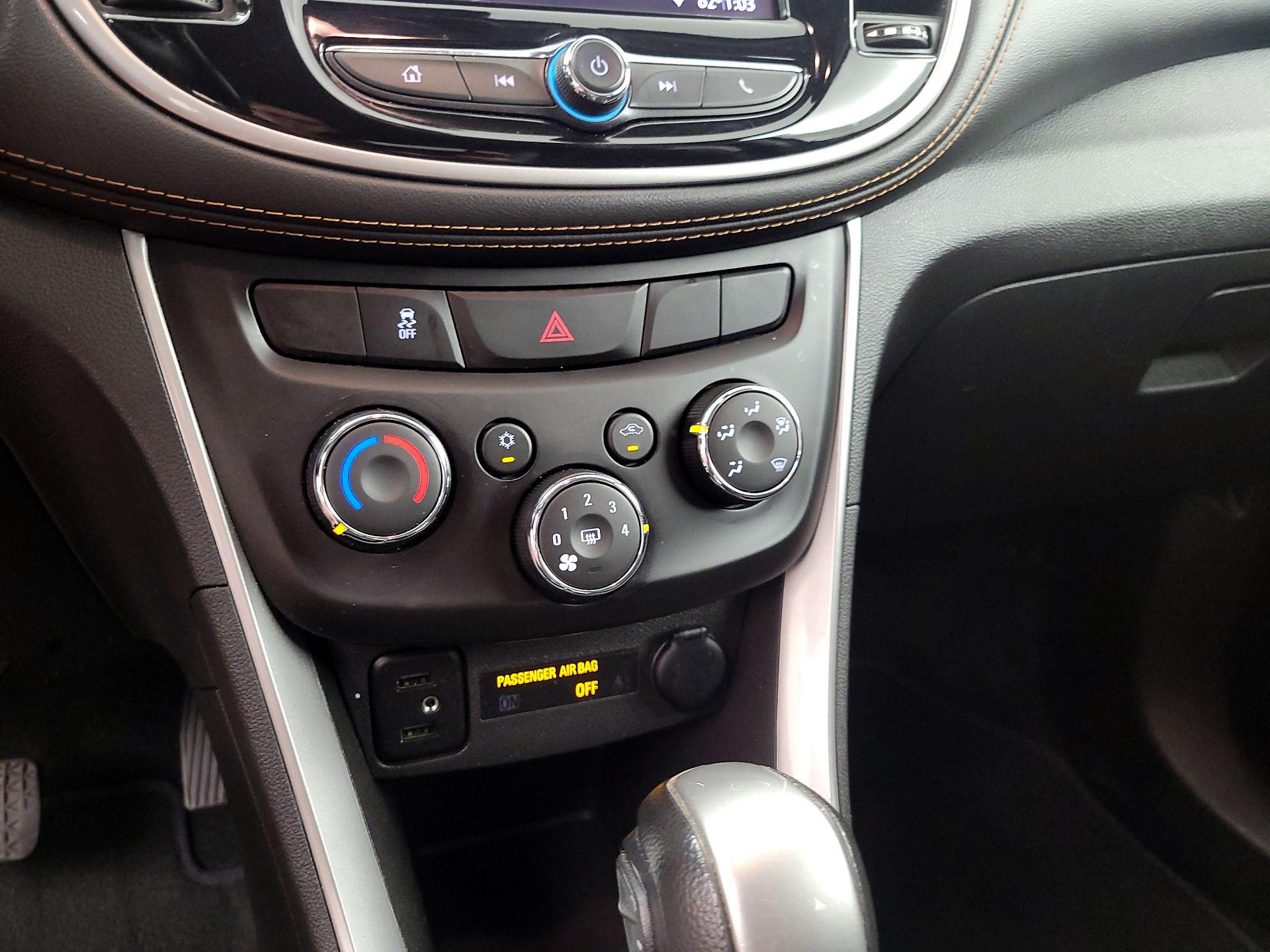 Thumbnail: 2020 Chevrolet Trax - 16