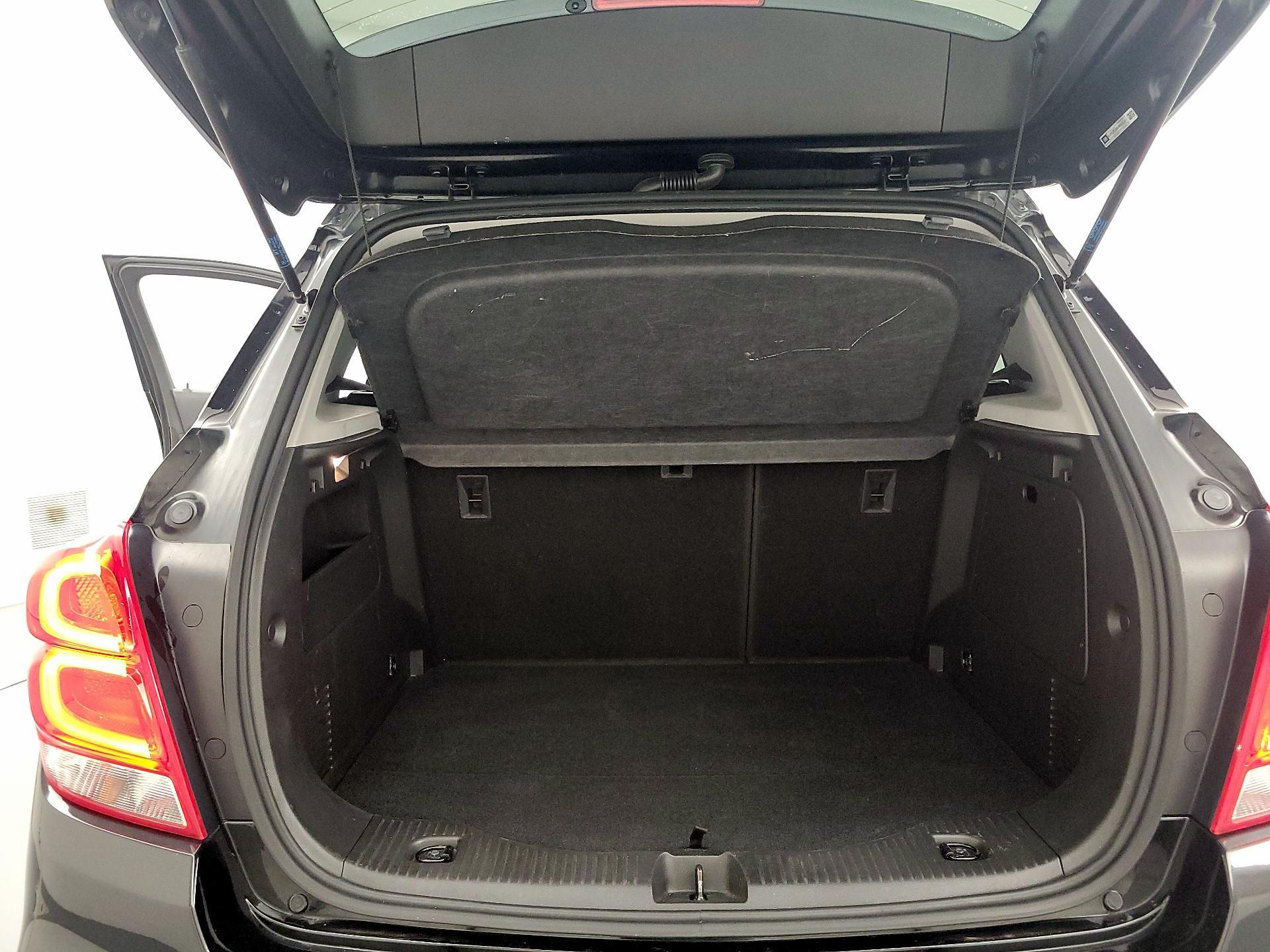 Thumbnail: 2020 Chevrolet Trax - 20